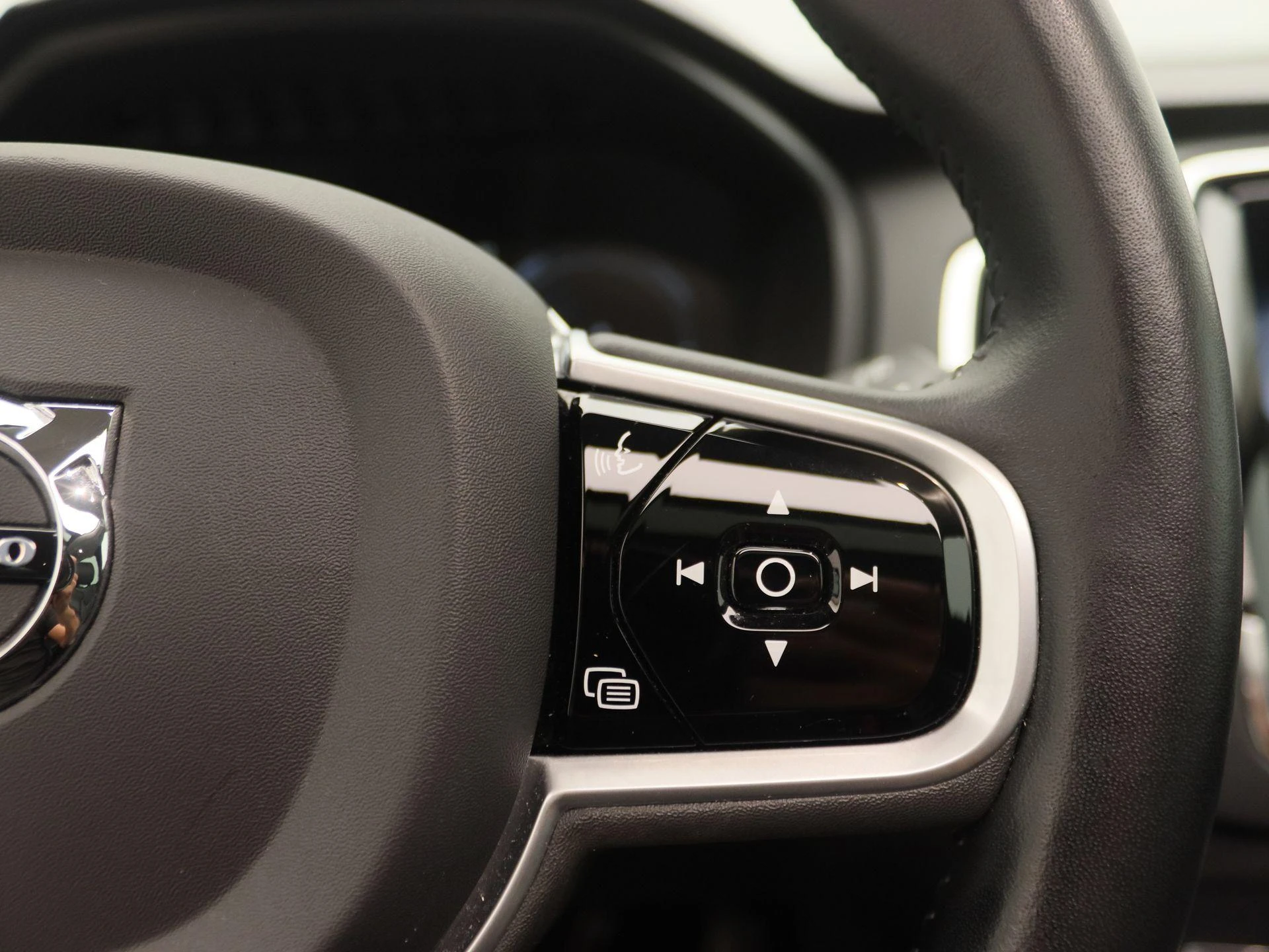 Volvo-XC90-image-21