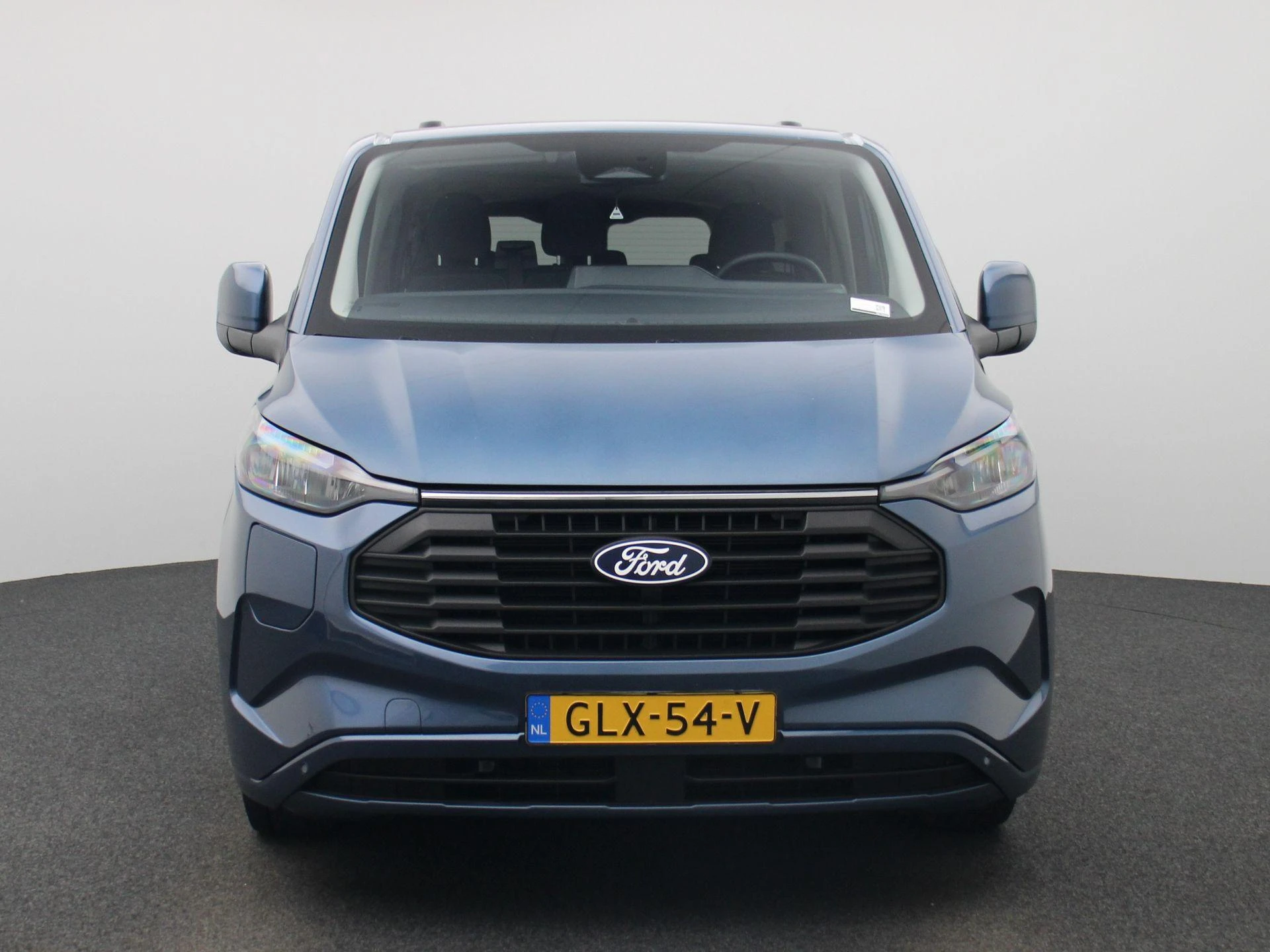 Ford-Transit Custom-image-2