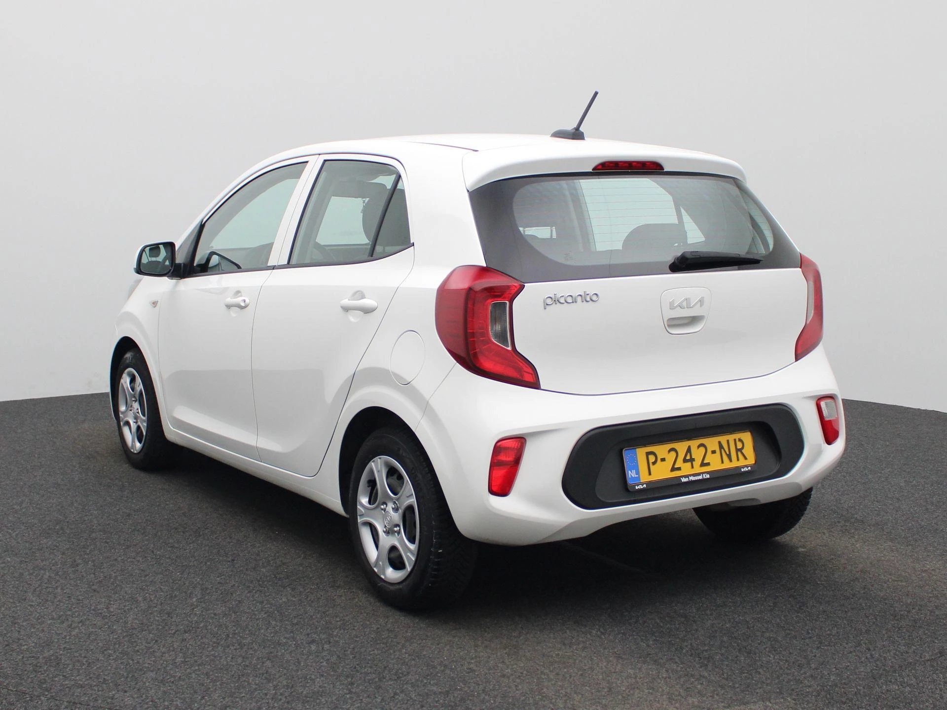Kia-Picanto-image-1