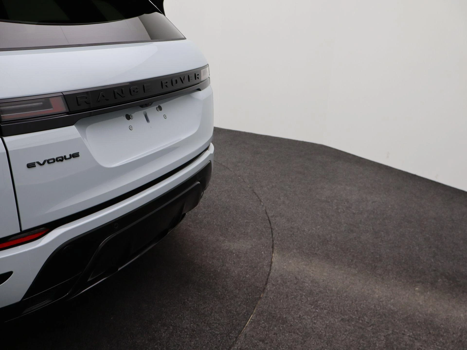 Land Rover-Range Rover Evoque-image-42