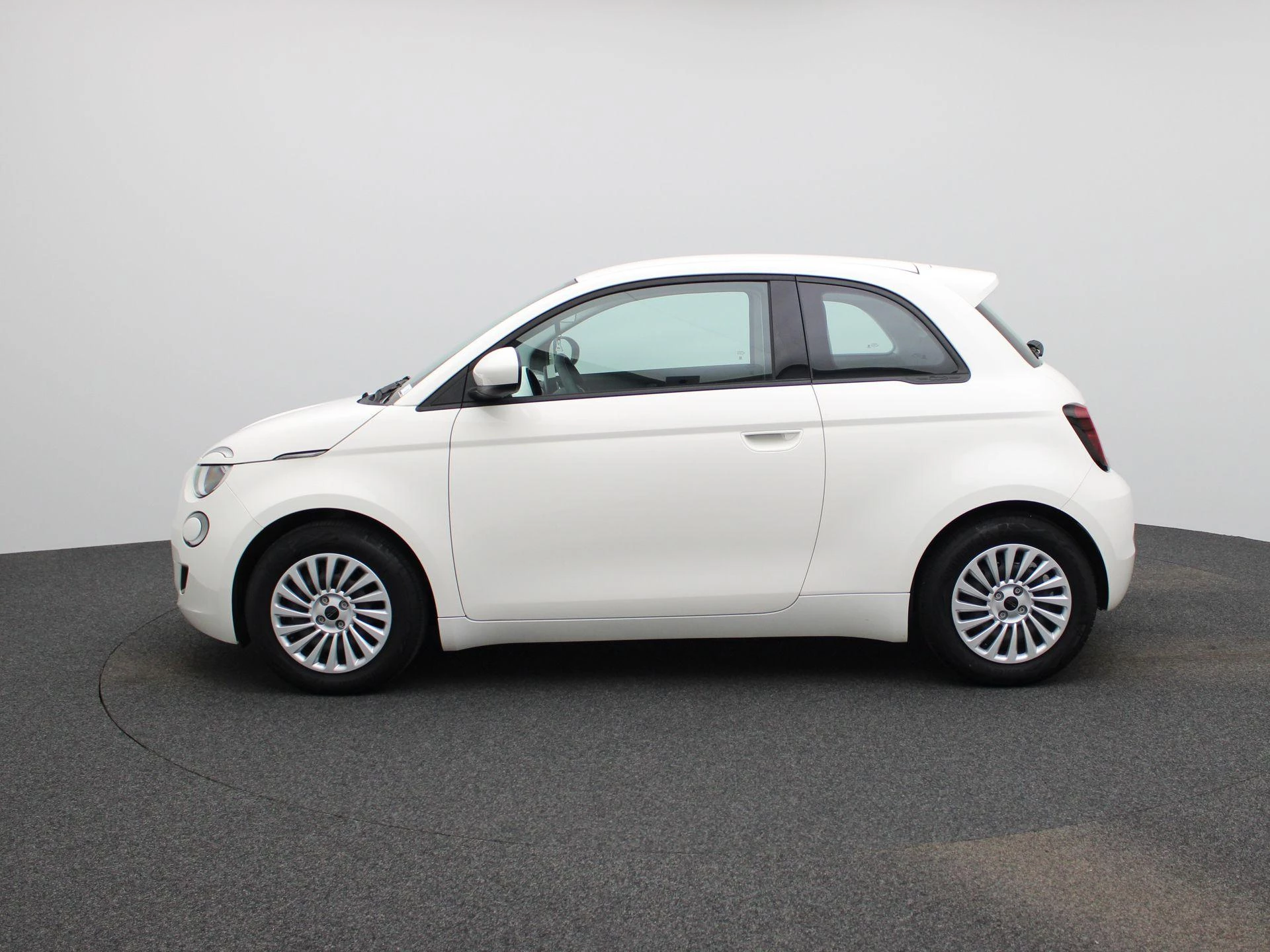 Fiat-500-image-3