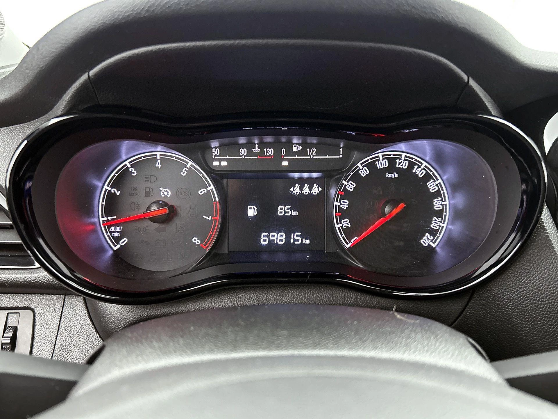 Opel-KARL-image-14