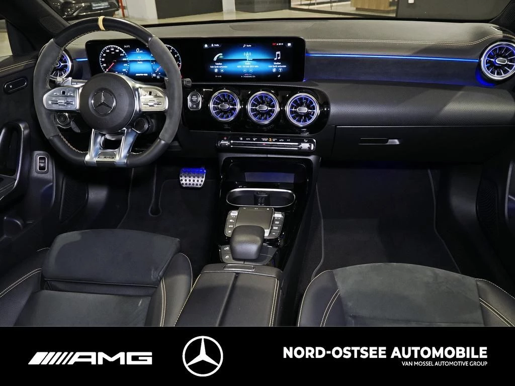 Mercedes-Benz CLA 45 S AMG 4M LED BURMESTER DAB NAVI SITZHZG AMG Line