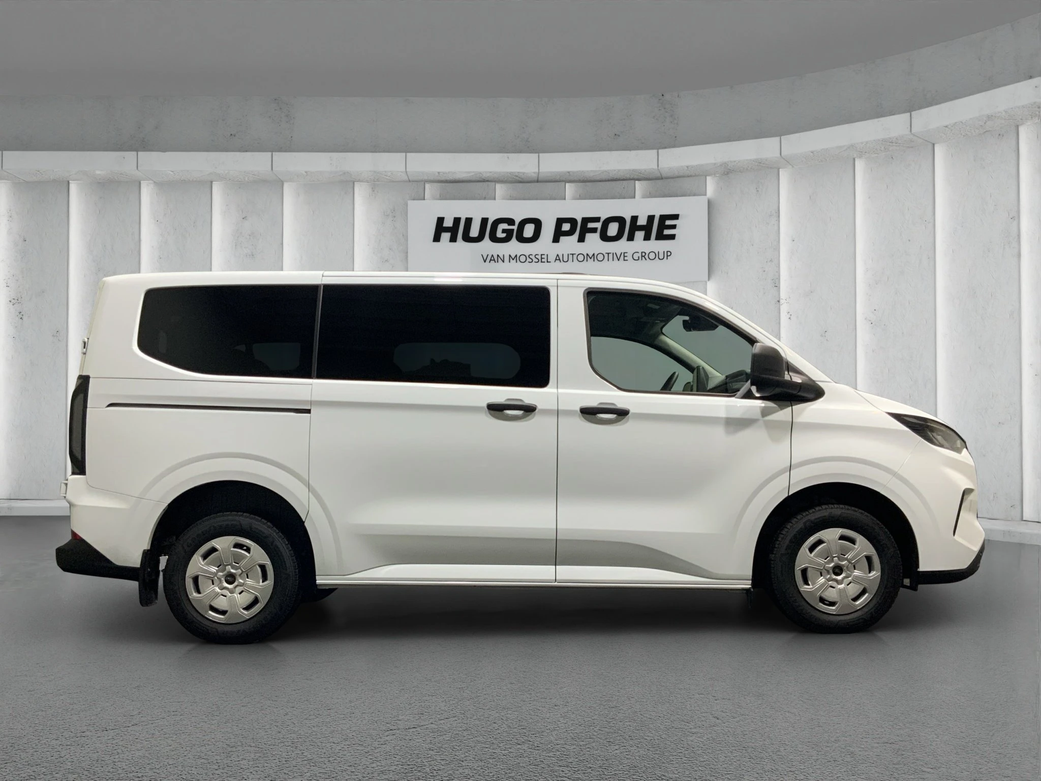 Ford-Transit Custom-image-5