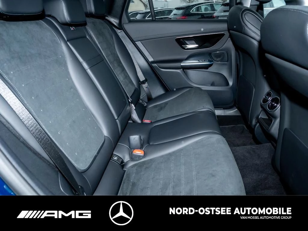 Mercedes-Benz GLC 300 d 4M AMG MBUX SHZ KLIMA KEYLESS-GO AMG LineX254 GLC 300 d 4M AMG MBUX SHZ KLIMA KEYLESS-GO AMG Line