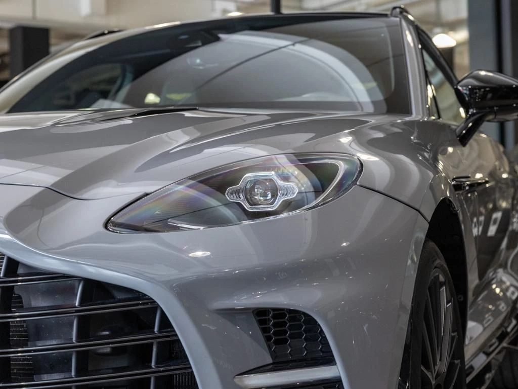Aston Martin DBX 707 Aston Martin Hamburg