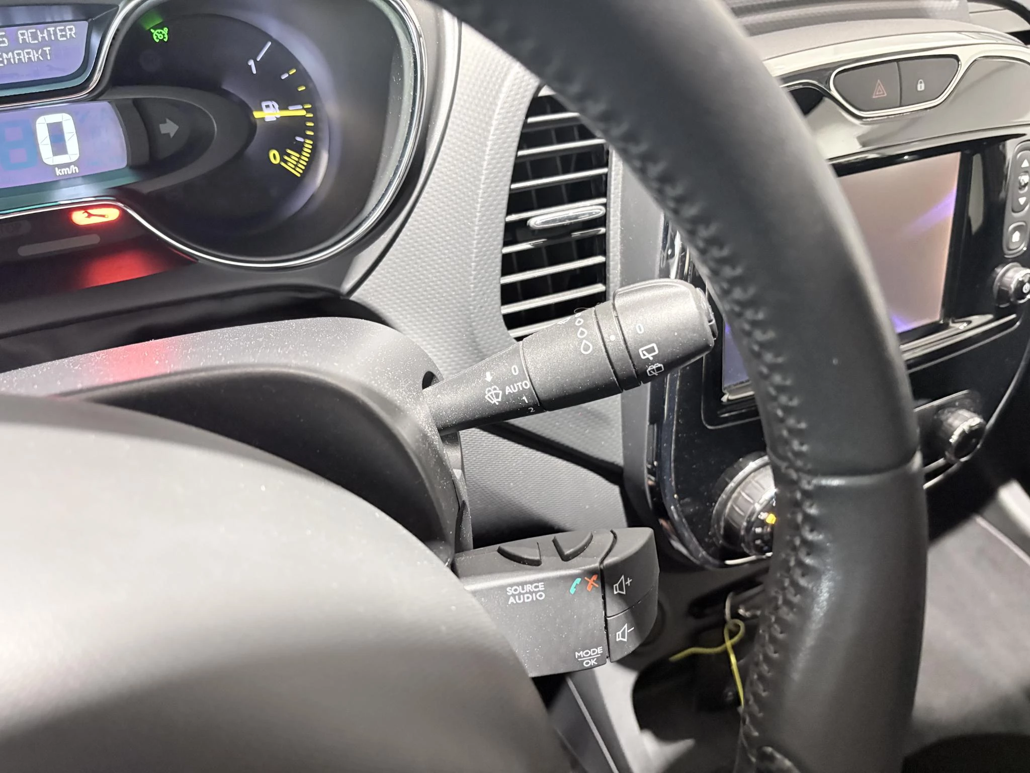 Renault-Captur-image-14