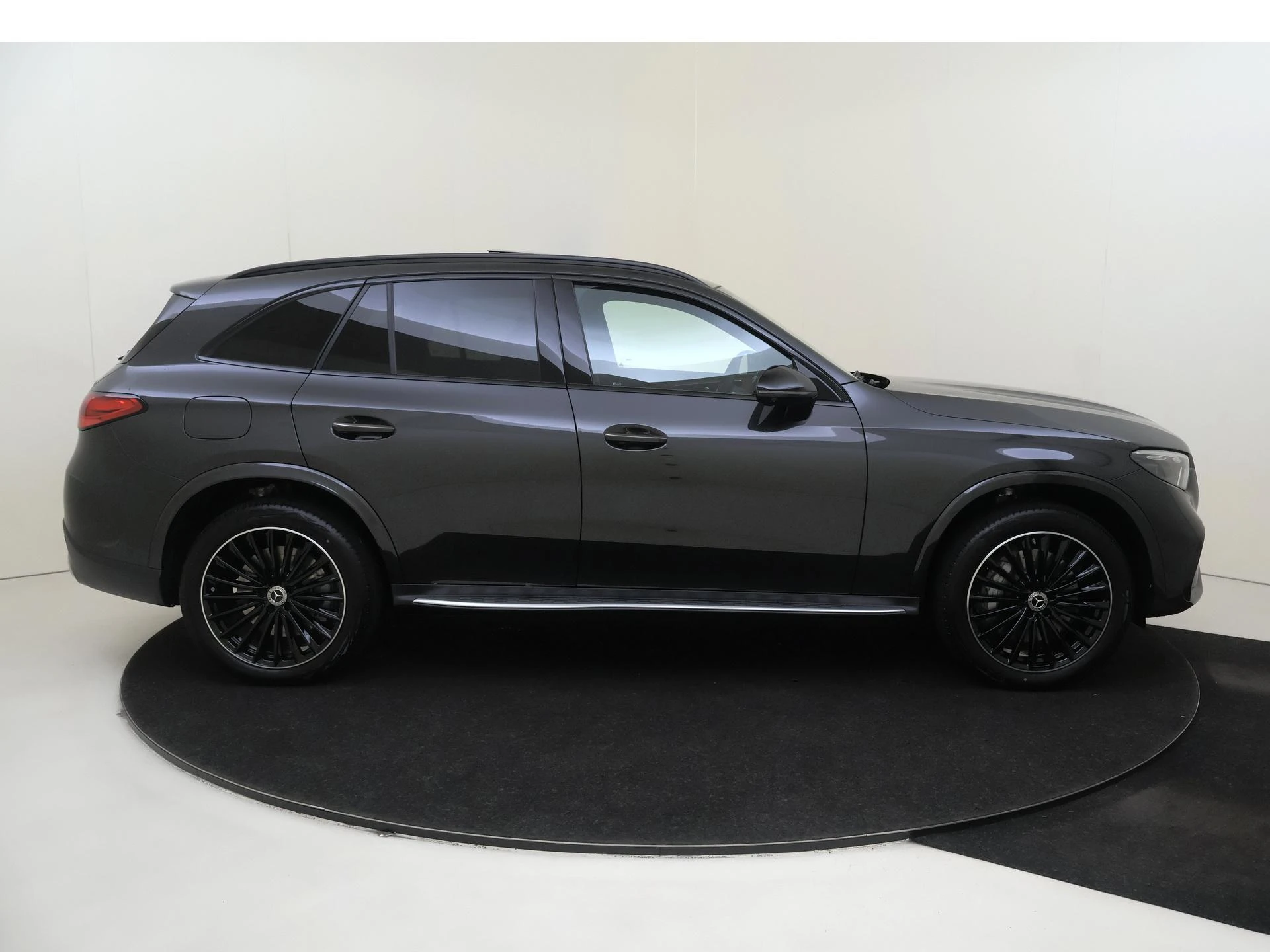 Mercedes-Benz GLC 300e 4MATIC Business Solution AMG