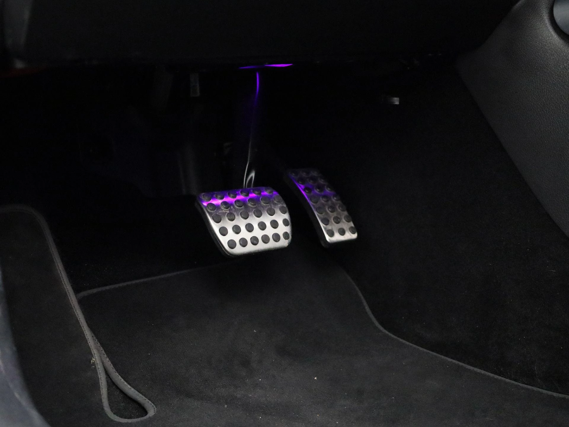 Mercedes-Benz-B-Klasse-image-43