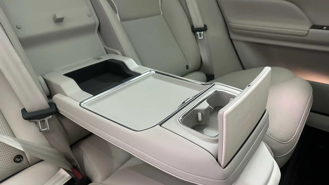 Volvo-ES90-image-44