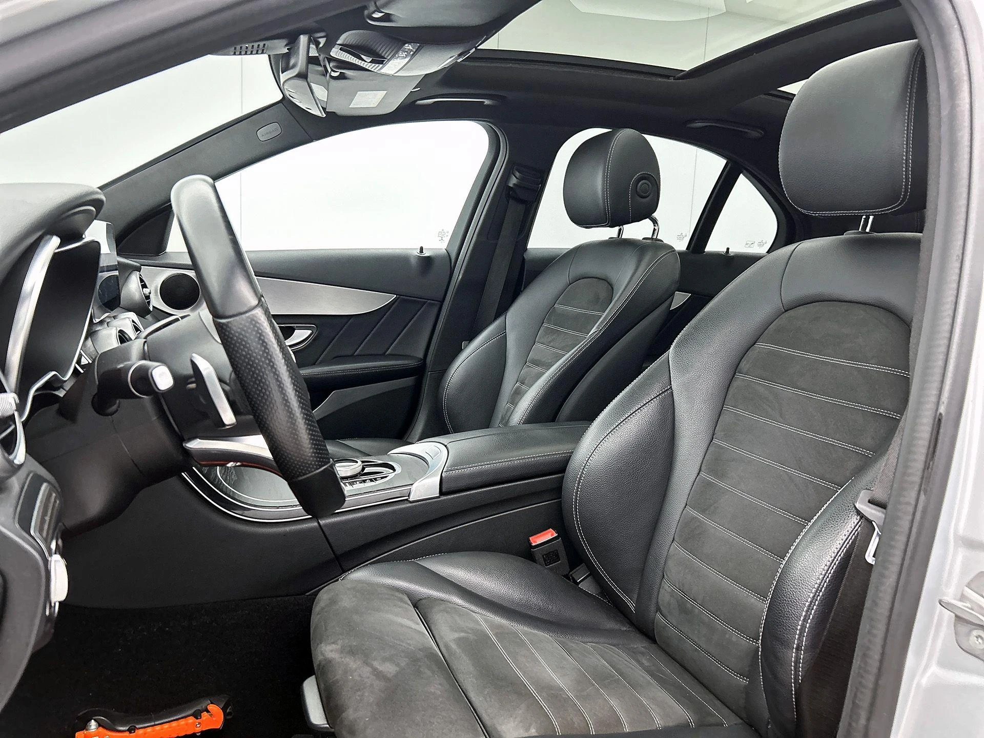 Mercedes-Benz-C-Klasse-image-34