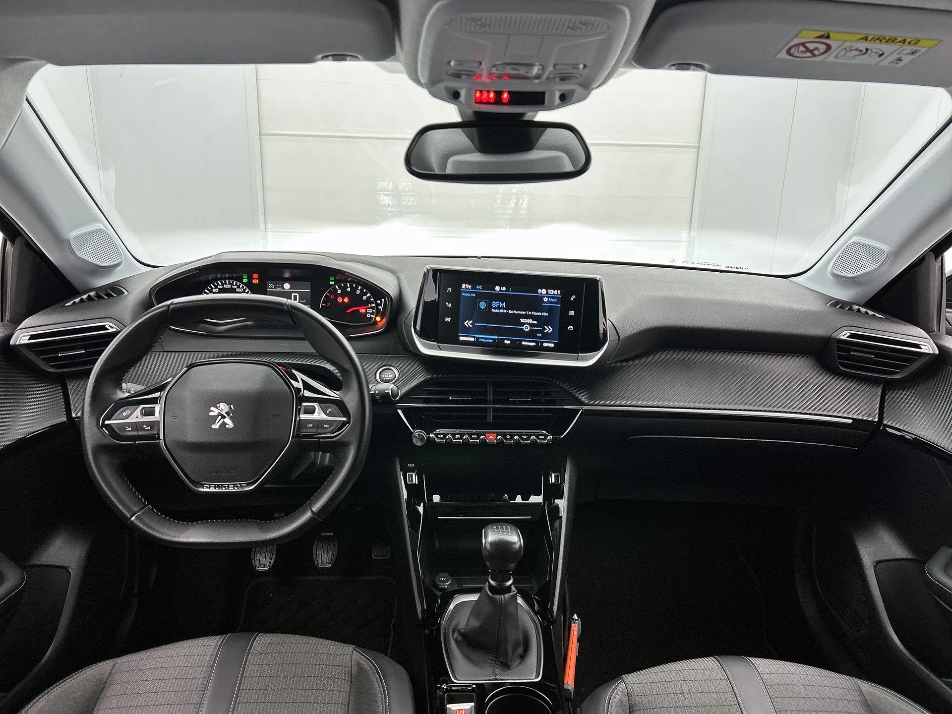 Peugeot-208-image-20