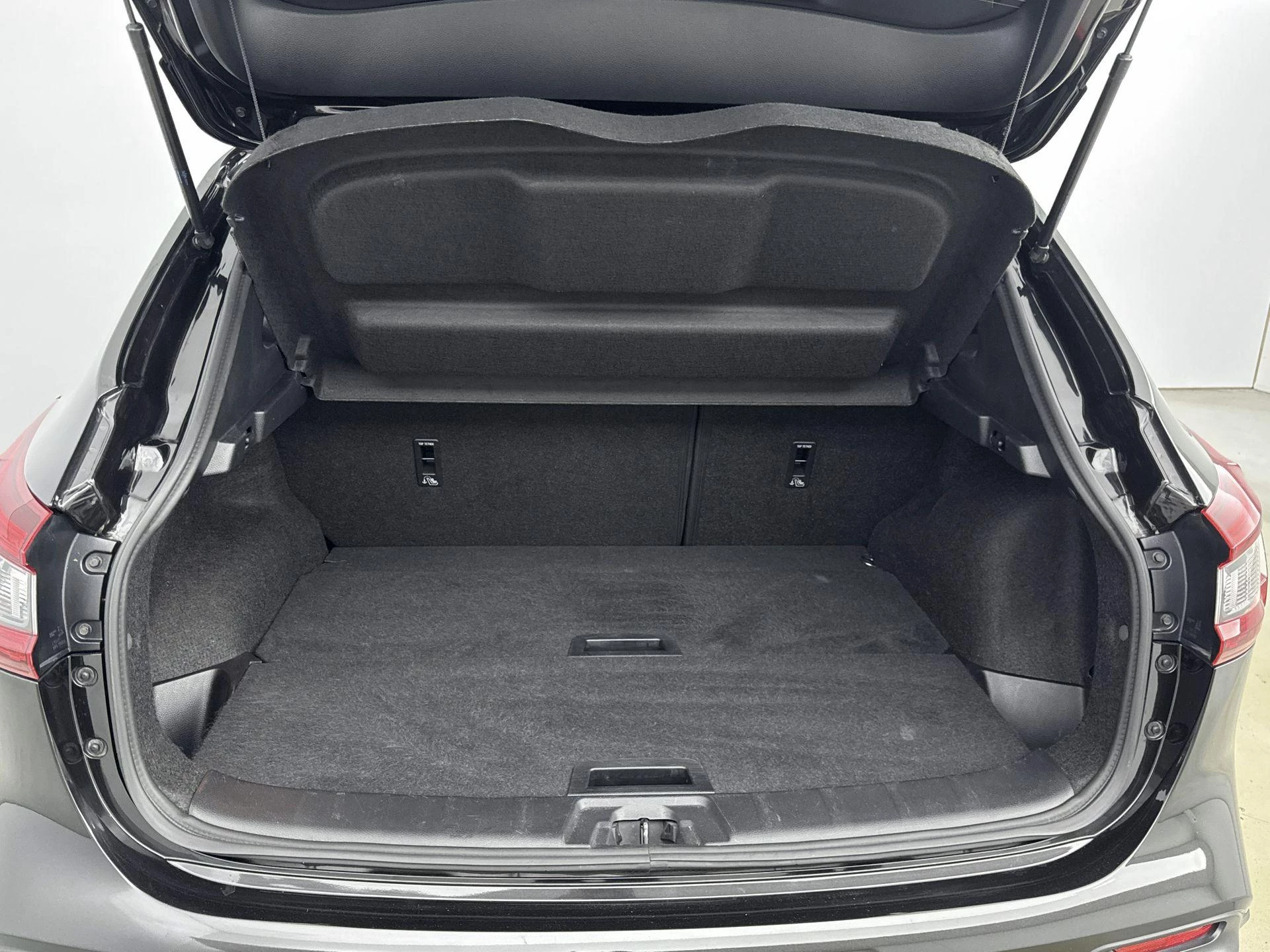 Nissan-QASHQAI-image-24
