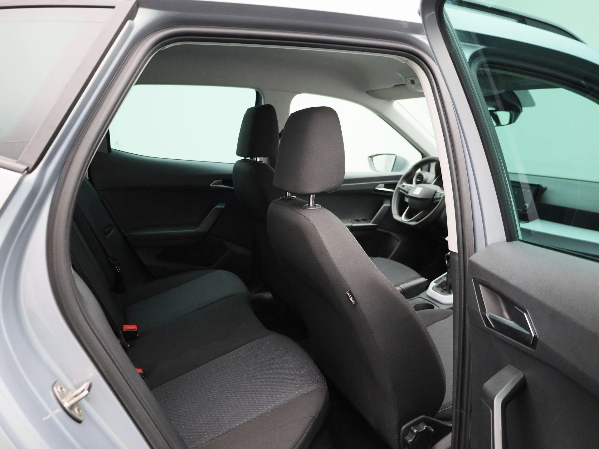 SEAT-Arona-image-30
