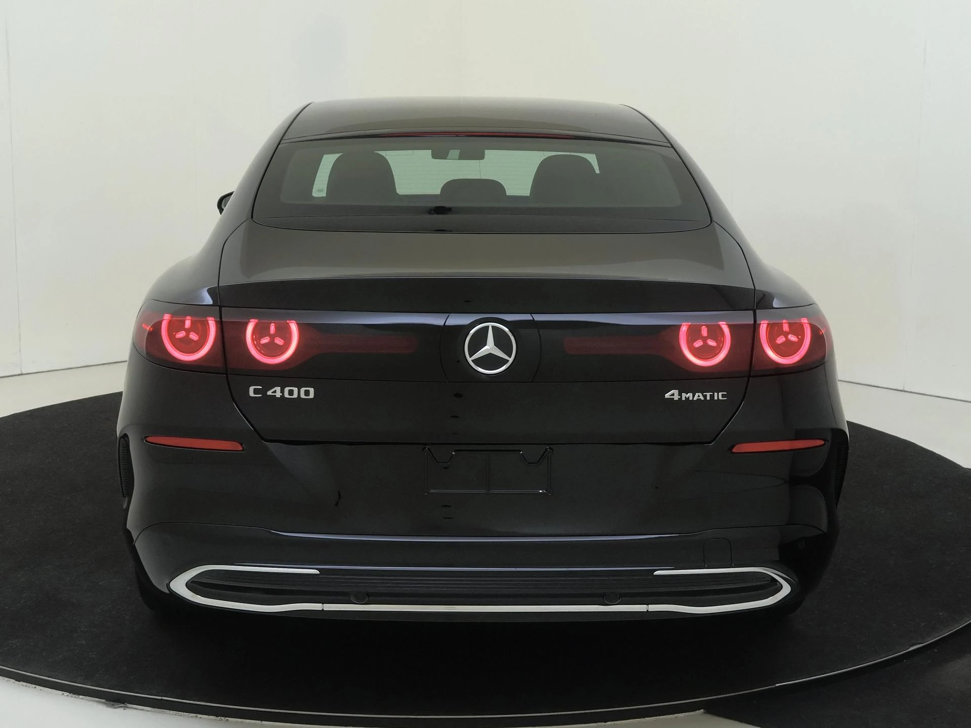 Mercedes-Benz-C-Klasse-image-6