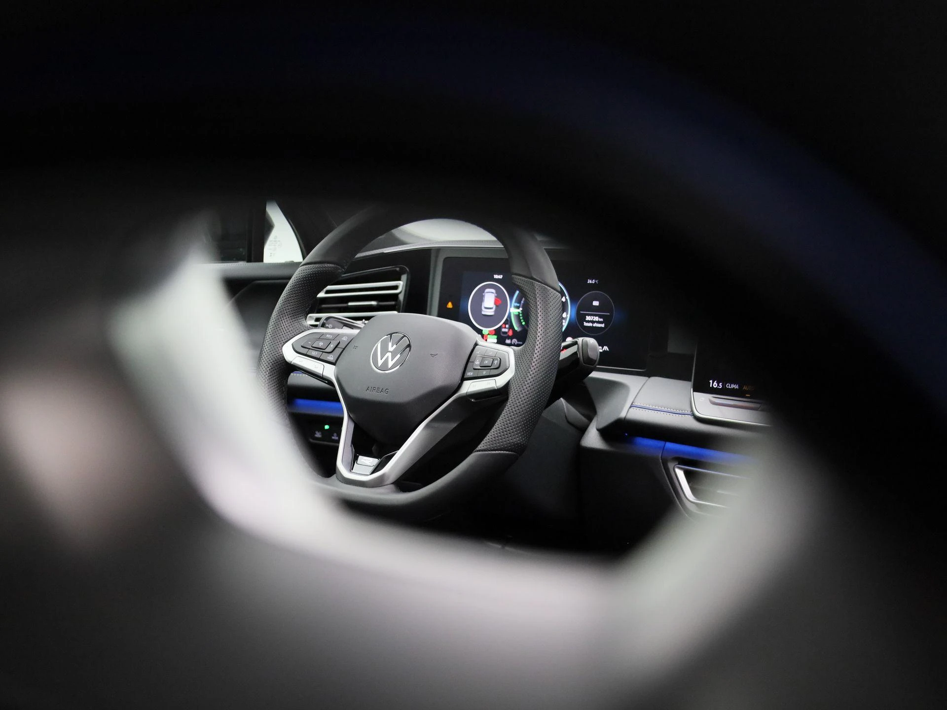 Volkswagen-Tiguan-image-46