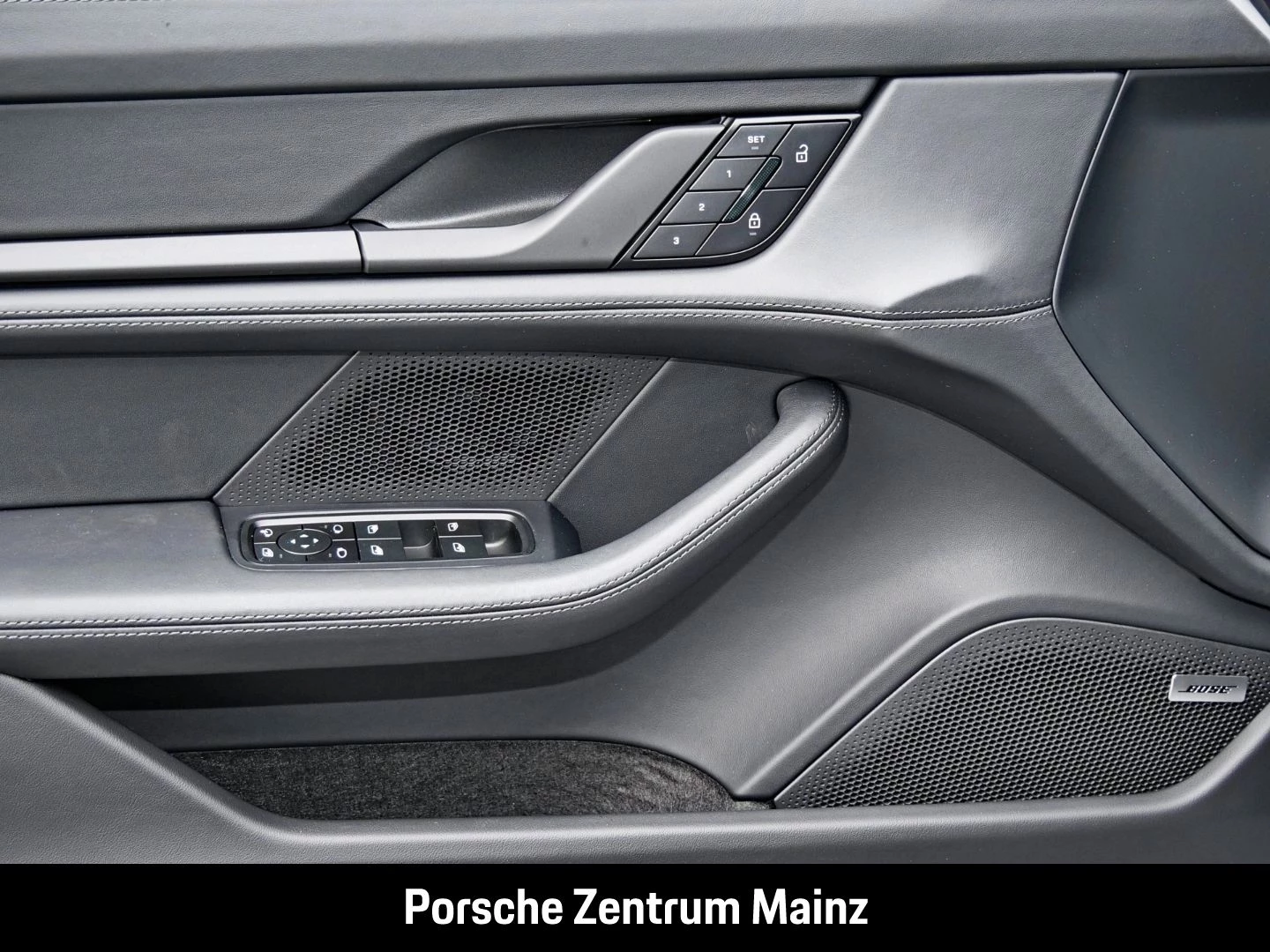 Porsche Taycan Black Edition NW ZUM HAUSPREIS black edition