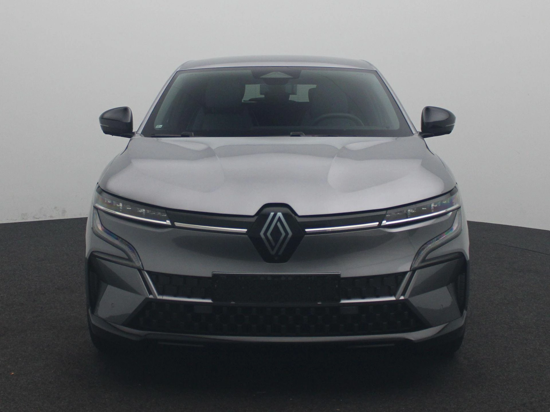 Renault-Megane E-Tech-image-2