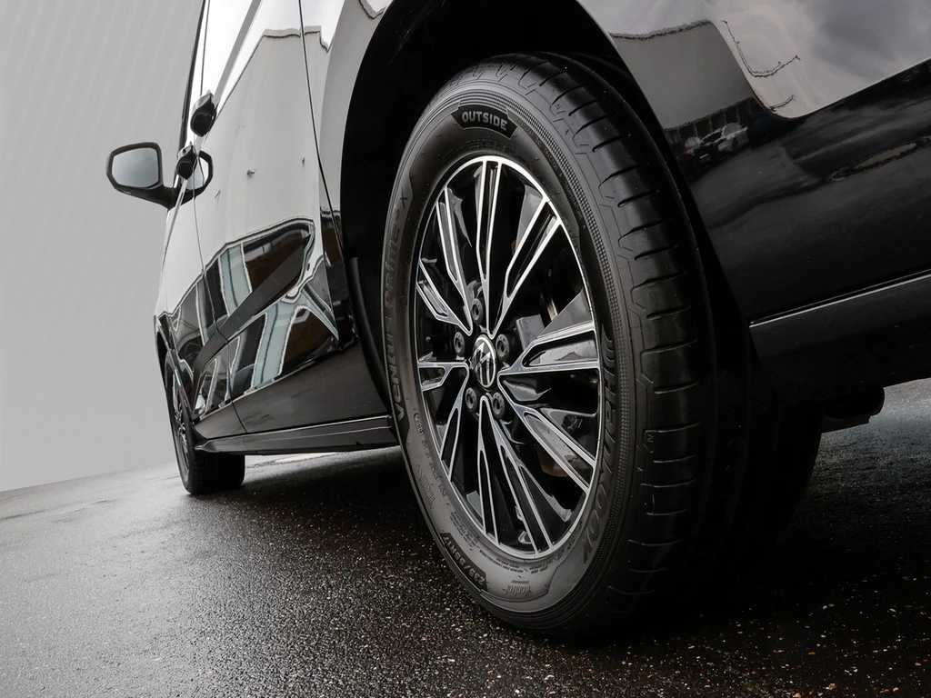 Volkswagen-Multivan-image-7