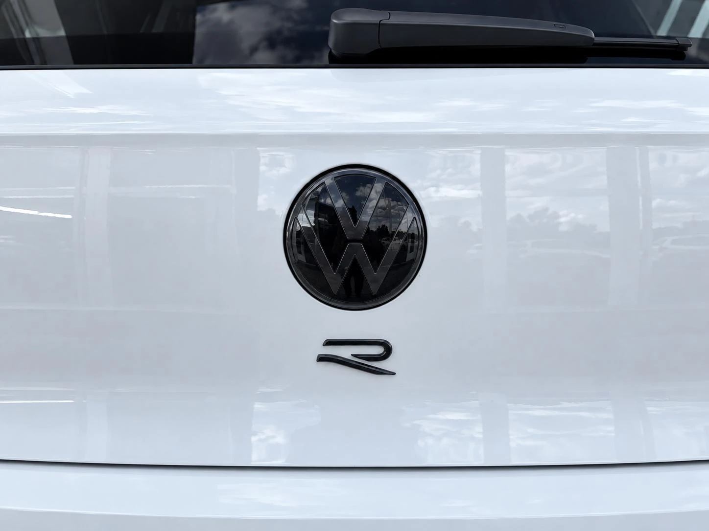 Volkswagen-Golf-image-12
