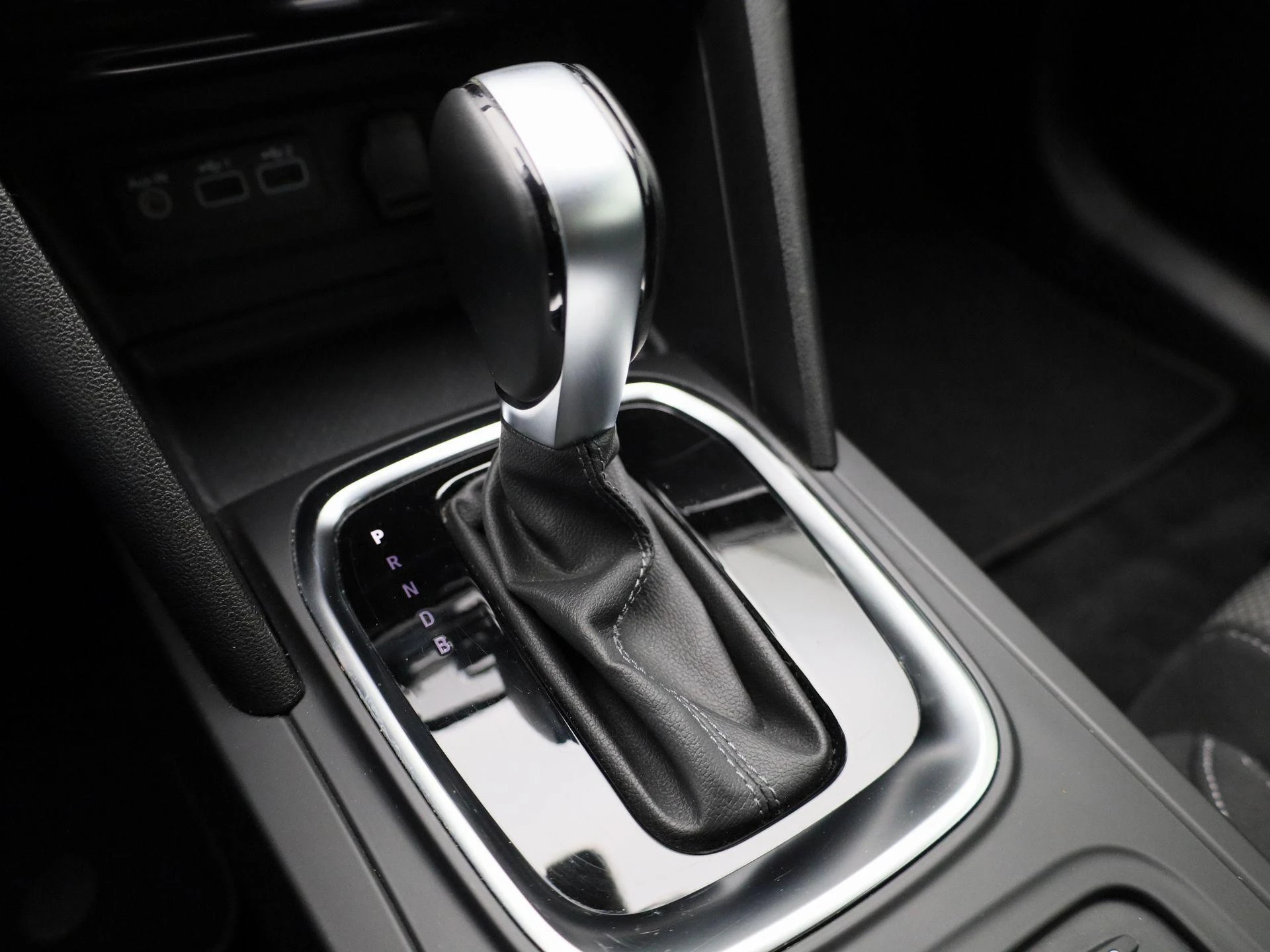 Renault-Megane E-Tech-image-22