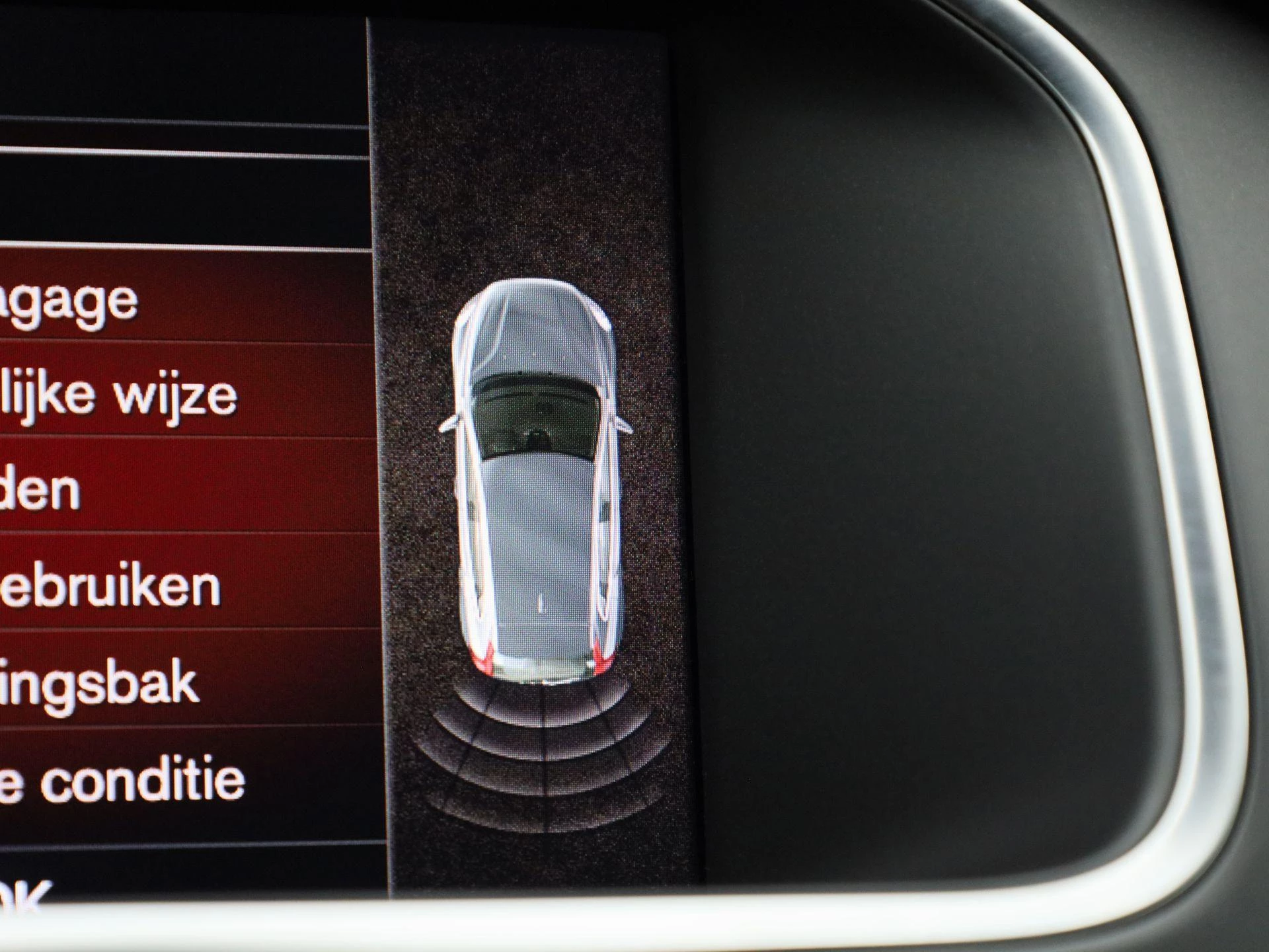 Volvo-V40-image-30
