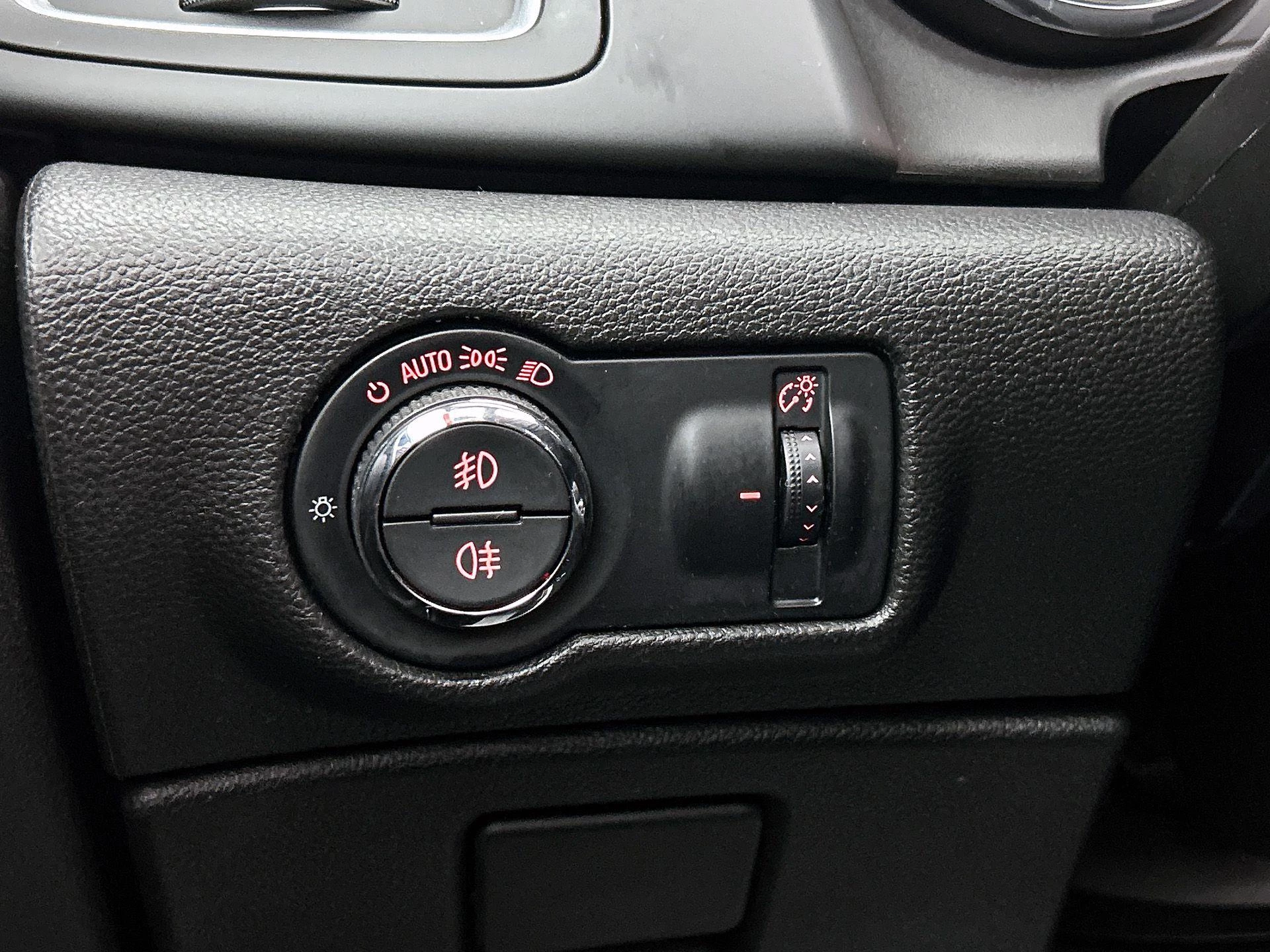 Opel-Cascada-image-25