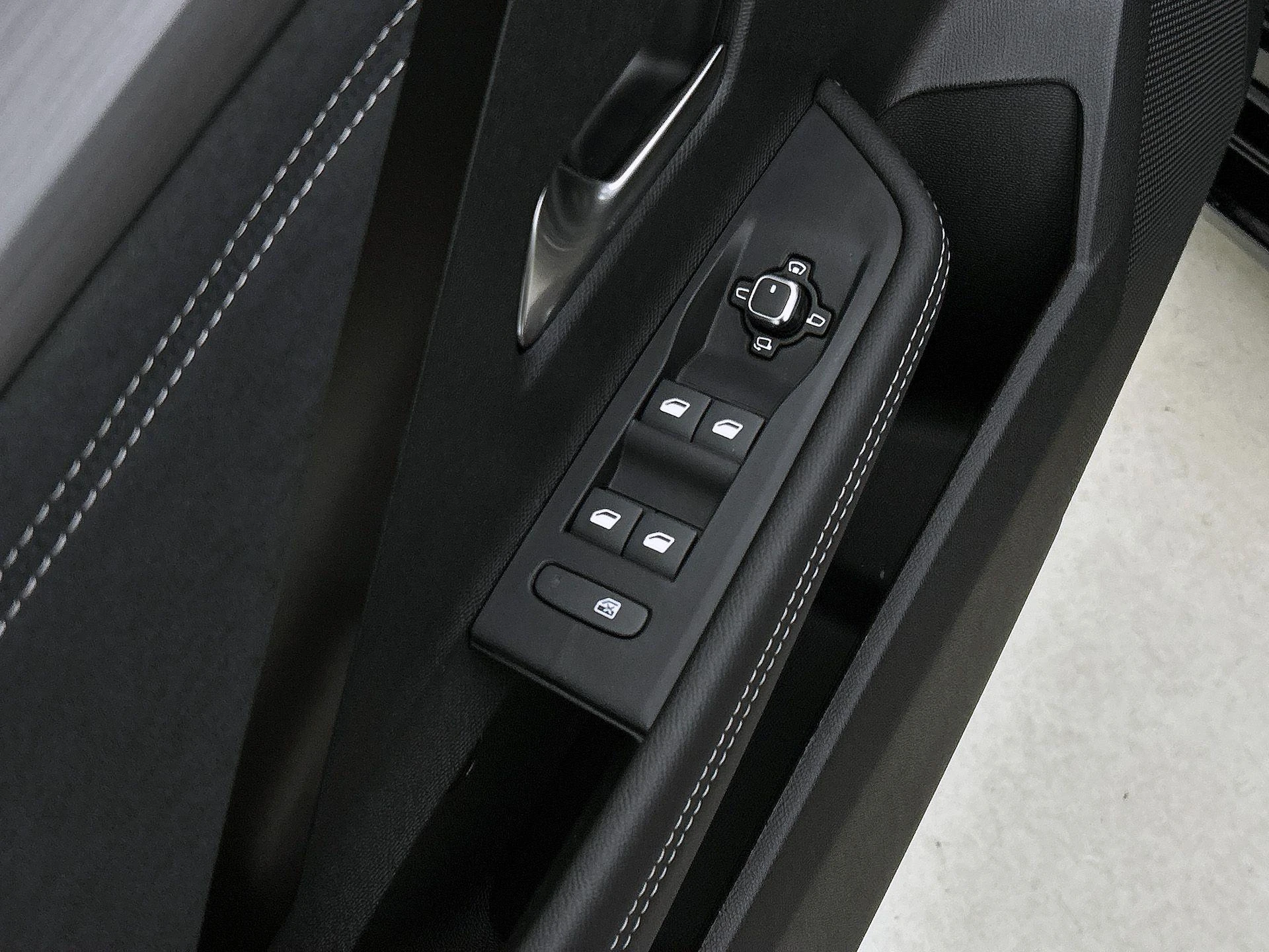 Opel-Astra-image-32