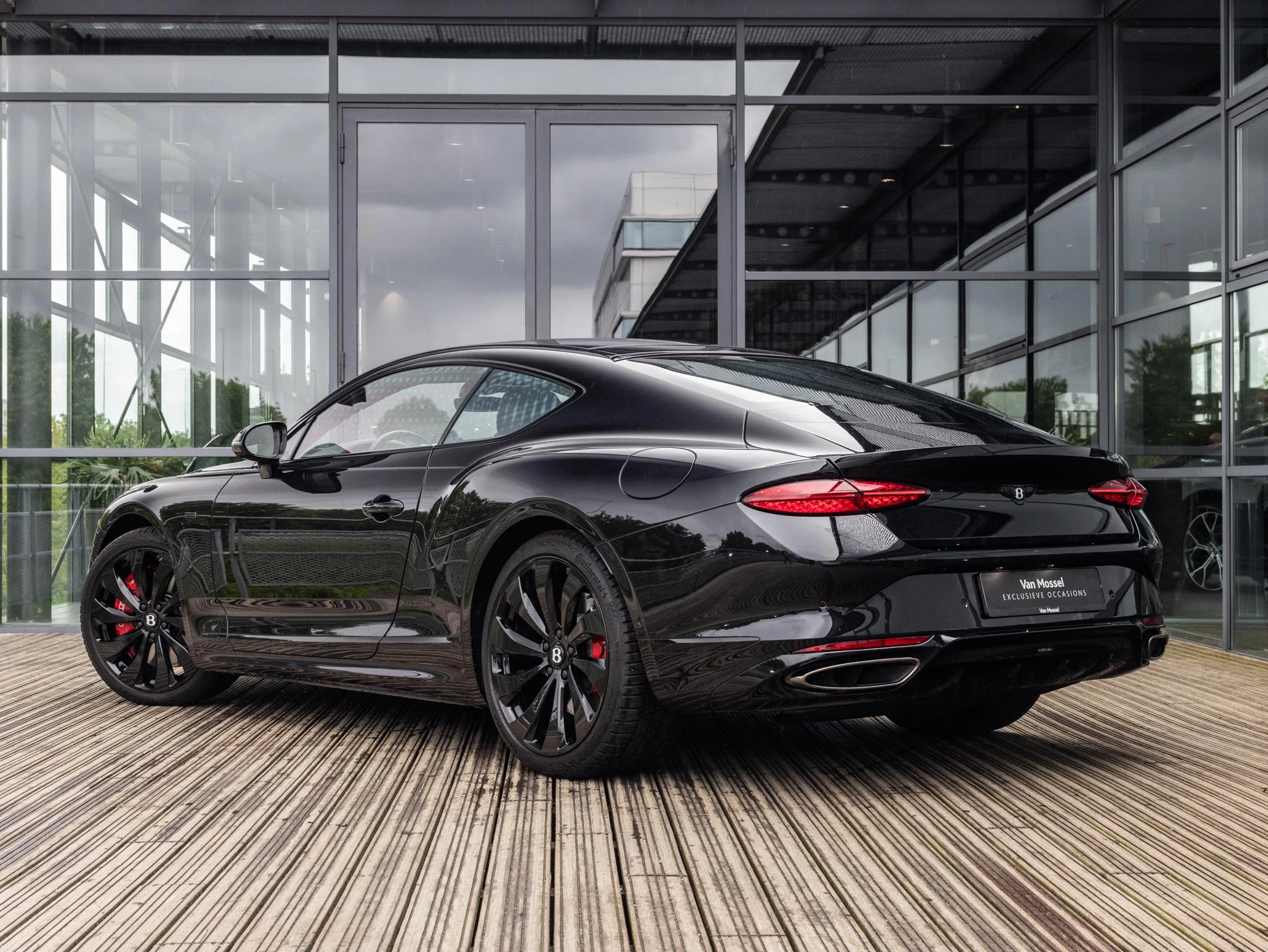Bentley-Continental GT-image-3