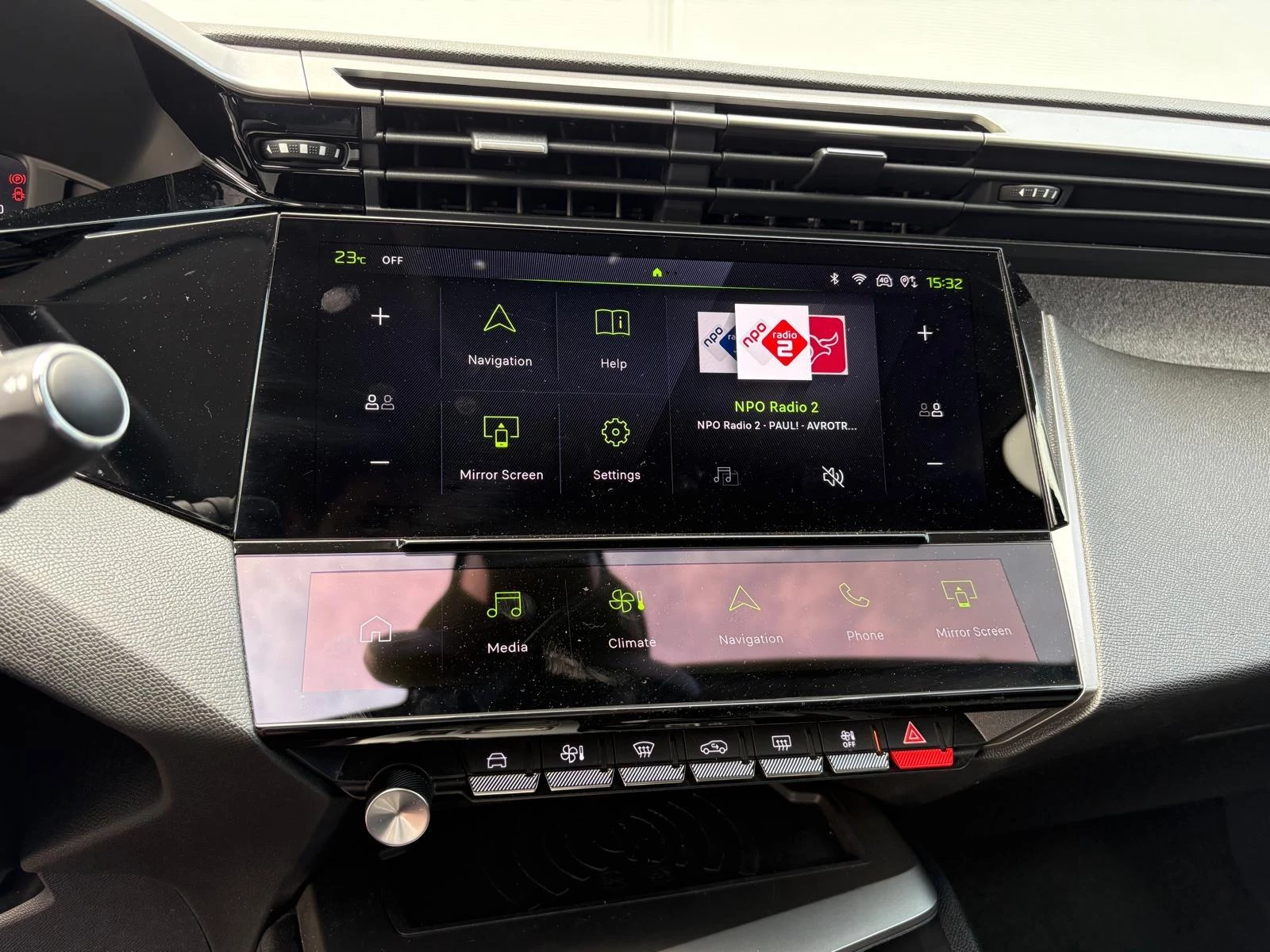 Peugeot 408 1.2 Hybrid 145 e-DCS6 Allure