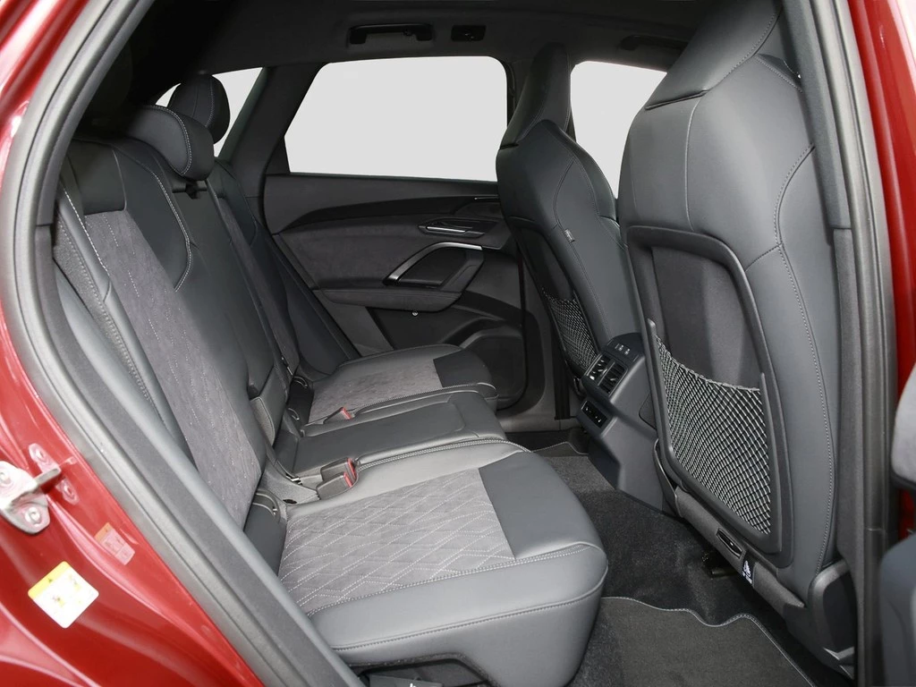 Audi Q5 2.0 TDI S line edition one AHK Matrix ACC