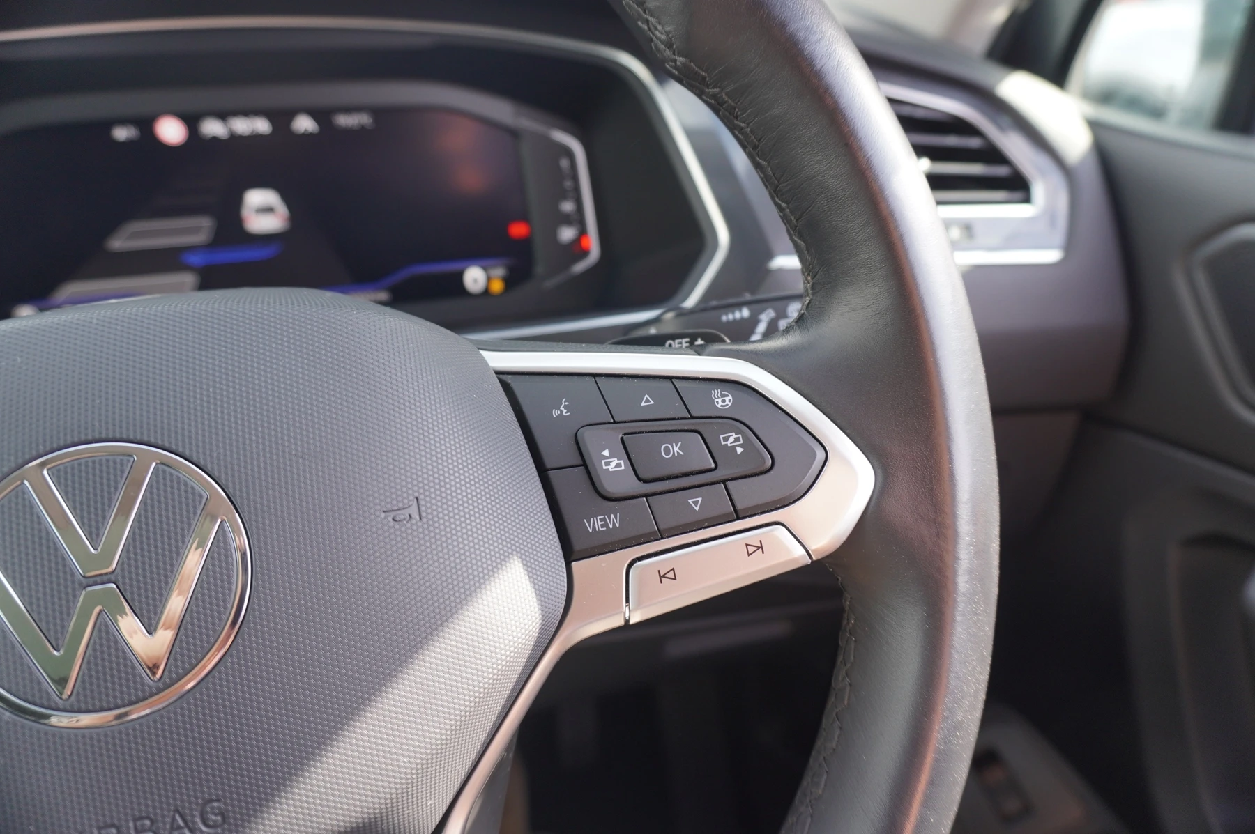 Volkswagen-Tiguan Allspace-image-30