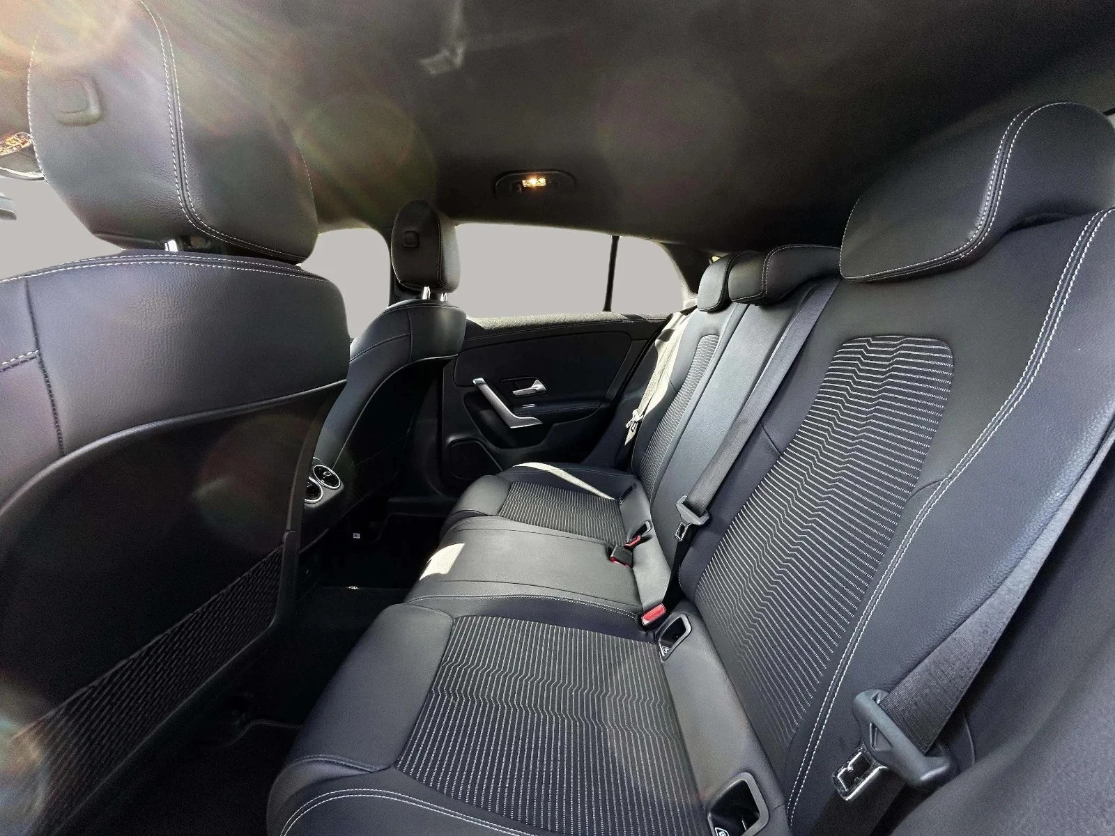 Mercedes-Benz-CLA-image-17