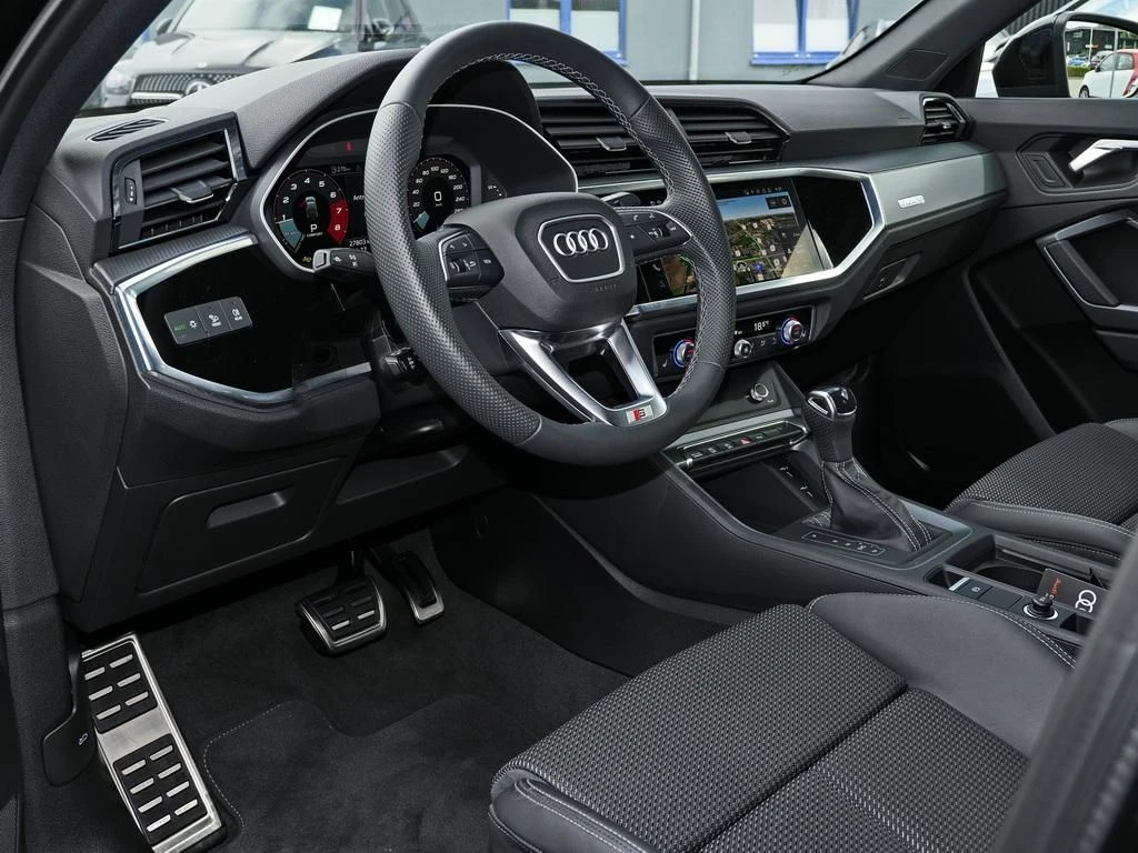 Audi-Q3-image-7