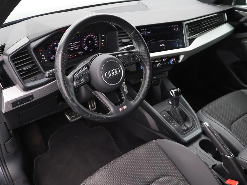 Audi A1 Sportback Audi A1 Sportback 25TFSI 95PK *AUTOMAAT*LEDER*SHADOW*S LINE INTERIEUR*VIRTUAL COCKPIT*CRUISE*APP-CONNECT*...*