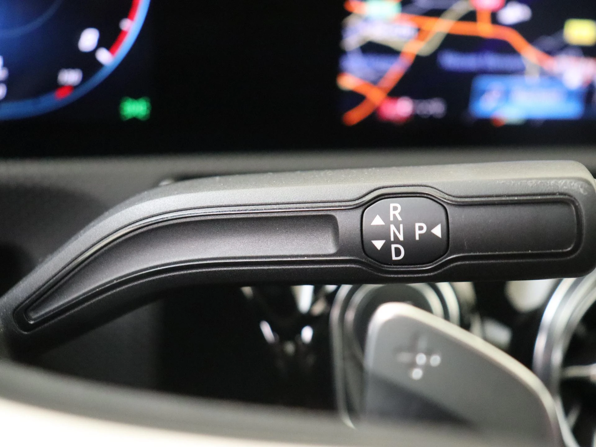 Mercedes-Benz-CLA-image-13