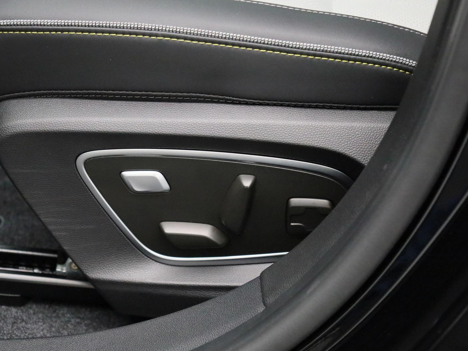 Renault Megane E-Tech comfort range iconic 60 kWh