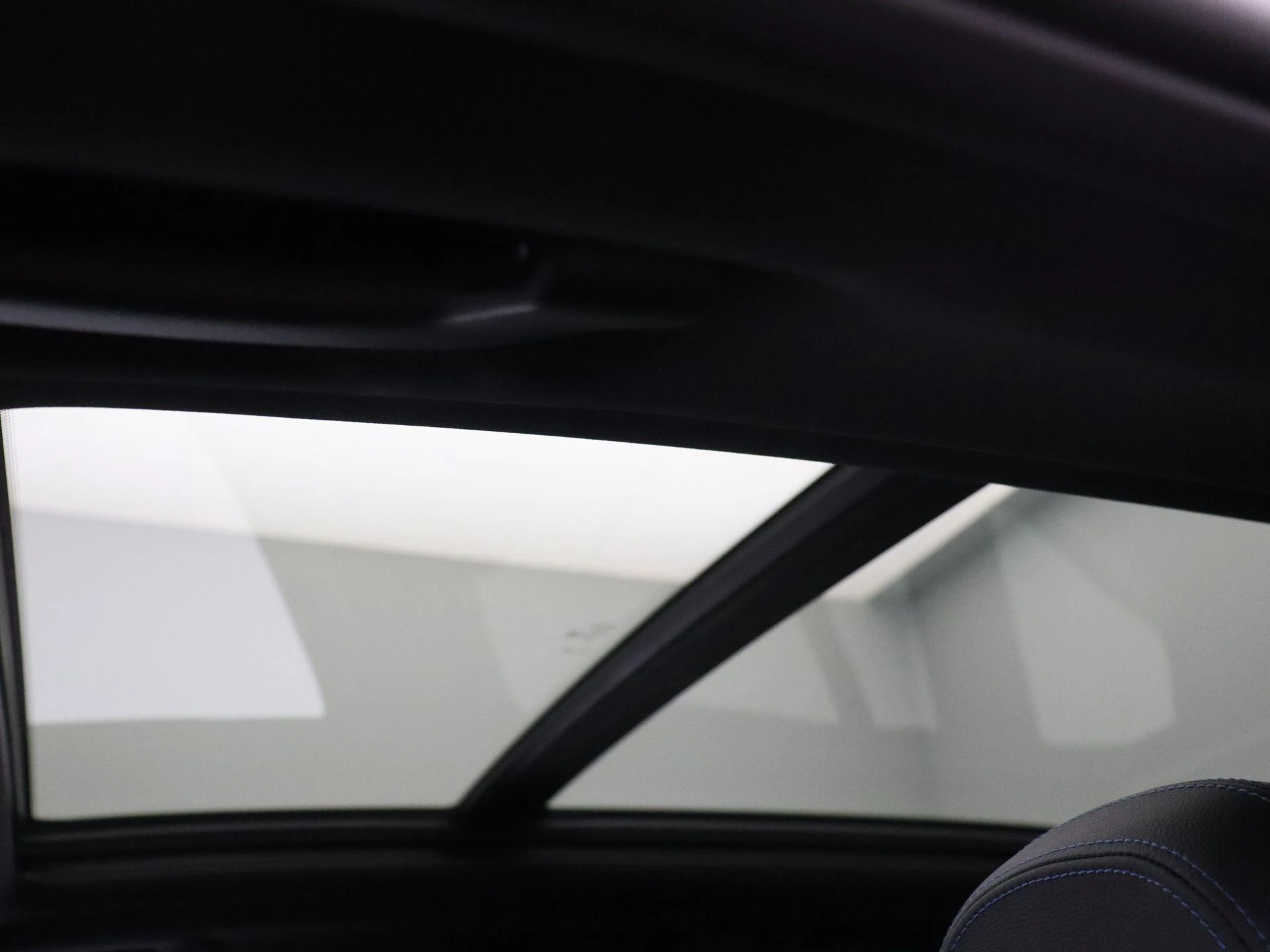 BMW-iX3-image-17