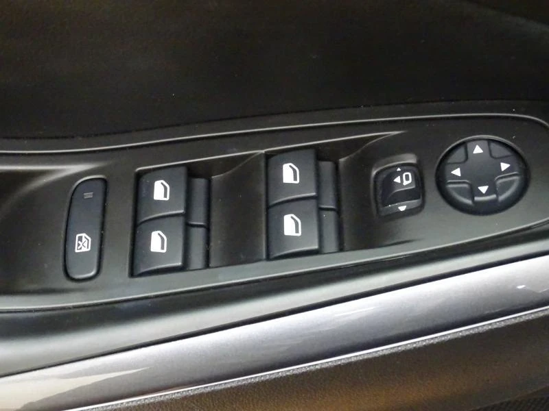 Opel-Grandland X-image-13