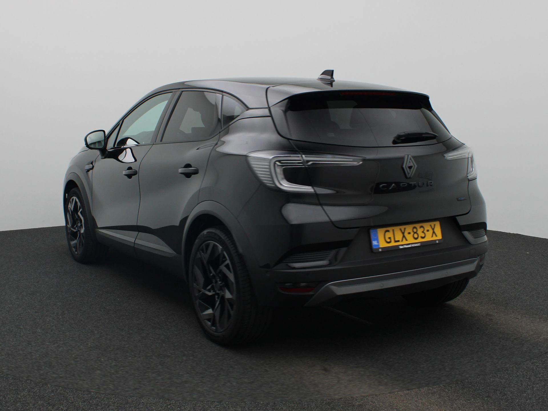 Renault-Captur-image-1