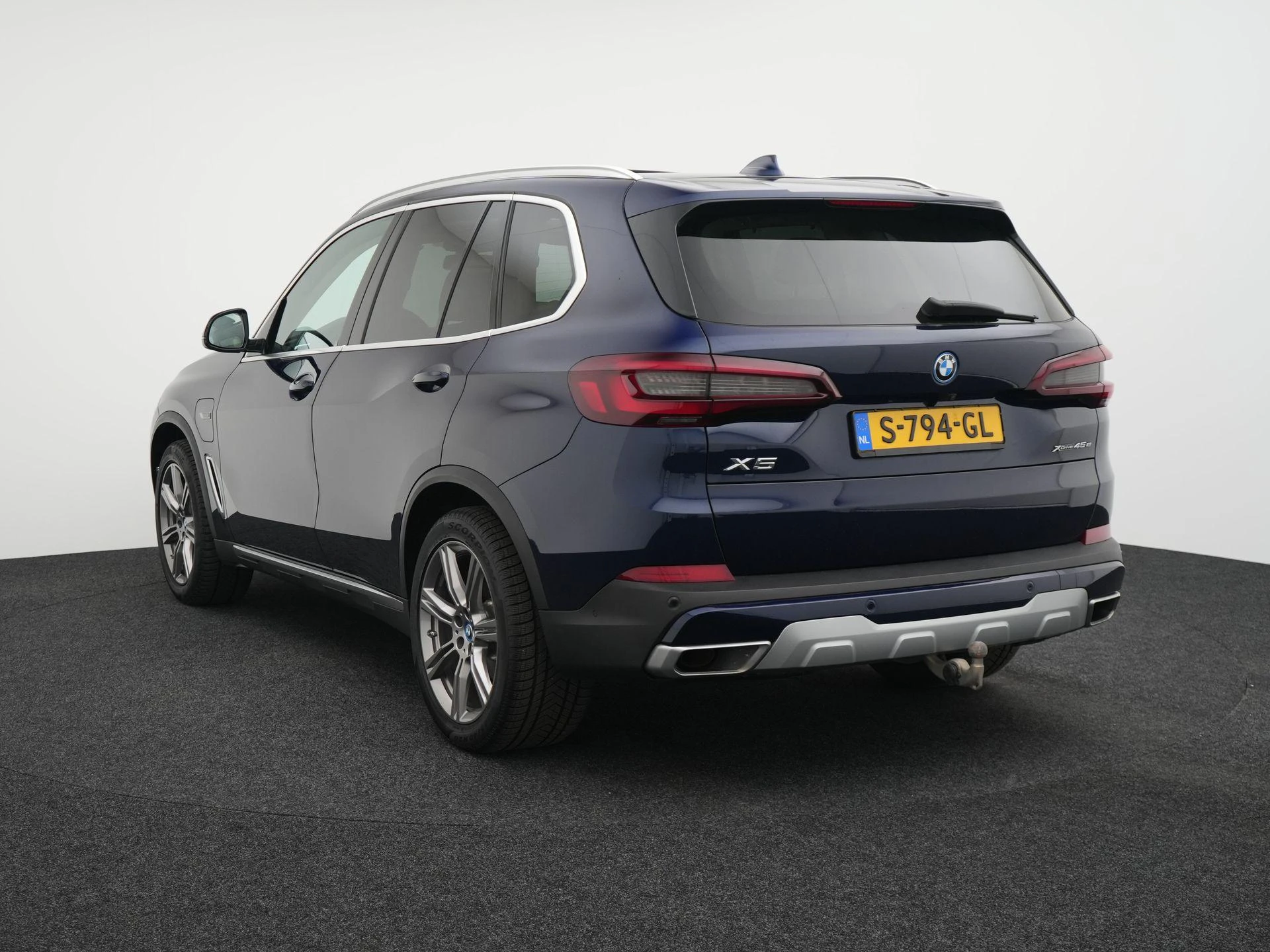BMW-X5-image-1