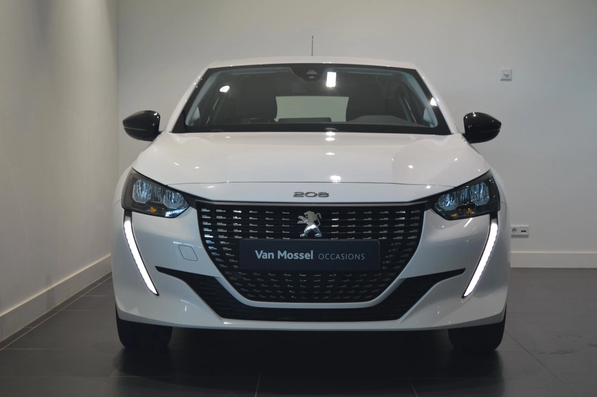 Peugeot-208-image-2