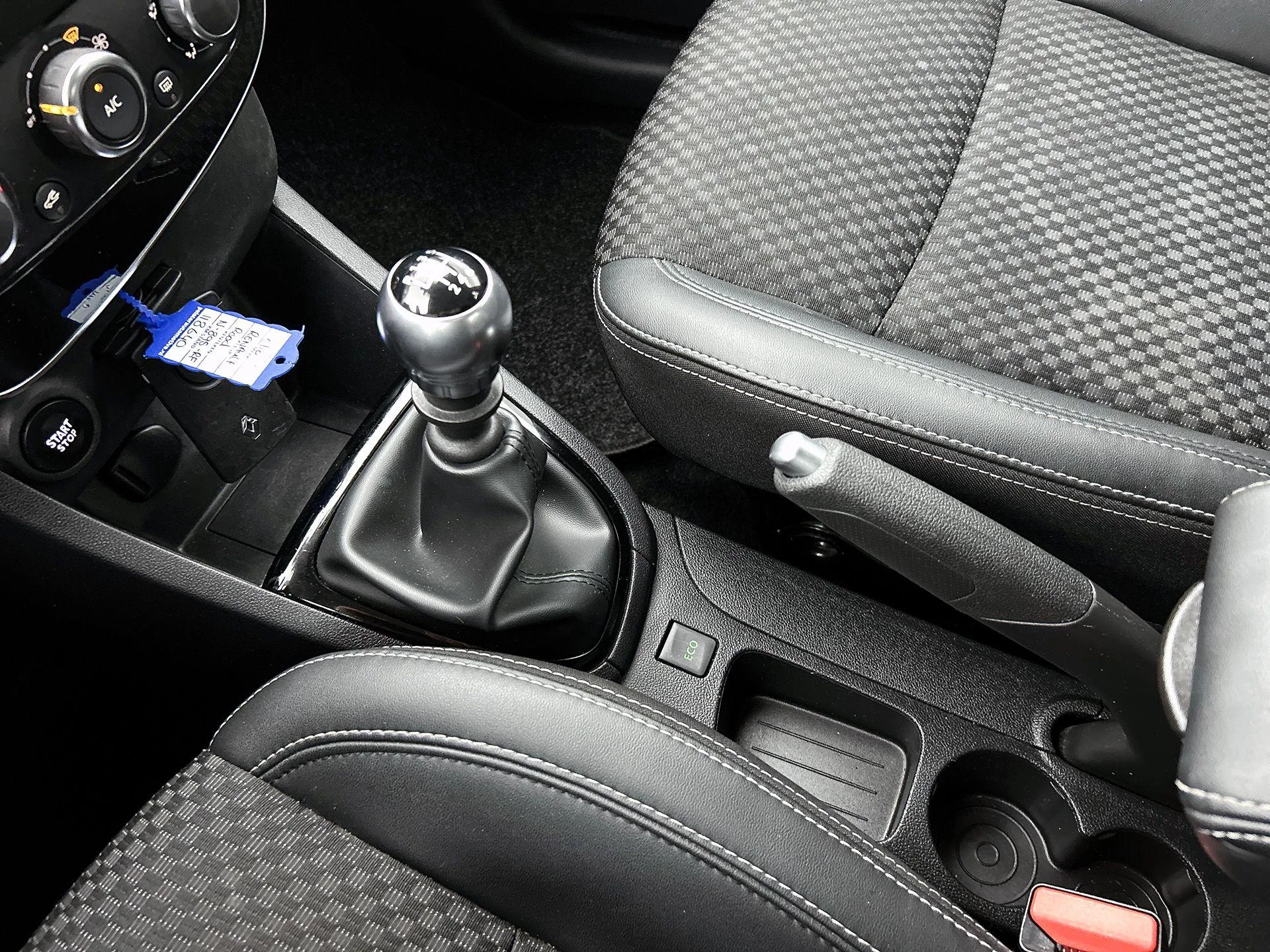 Renault-Clio-image-32