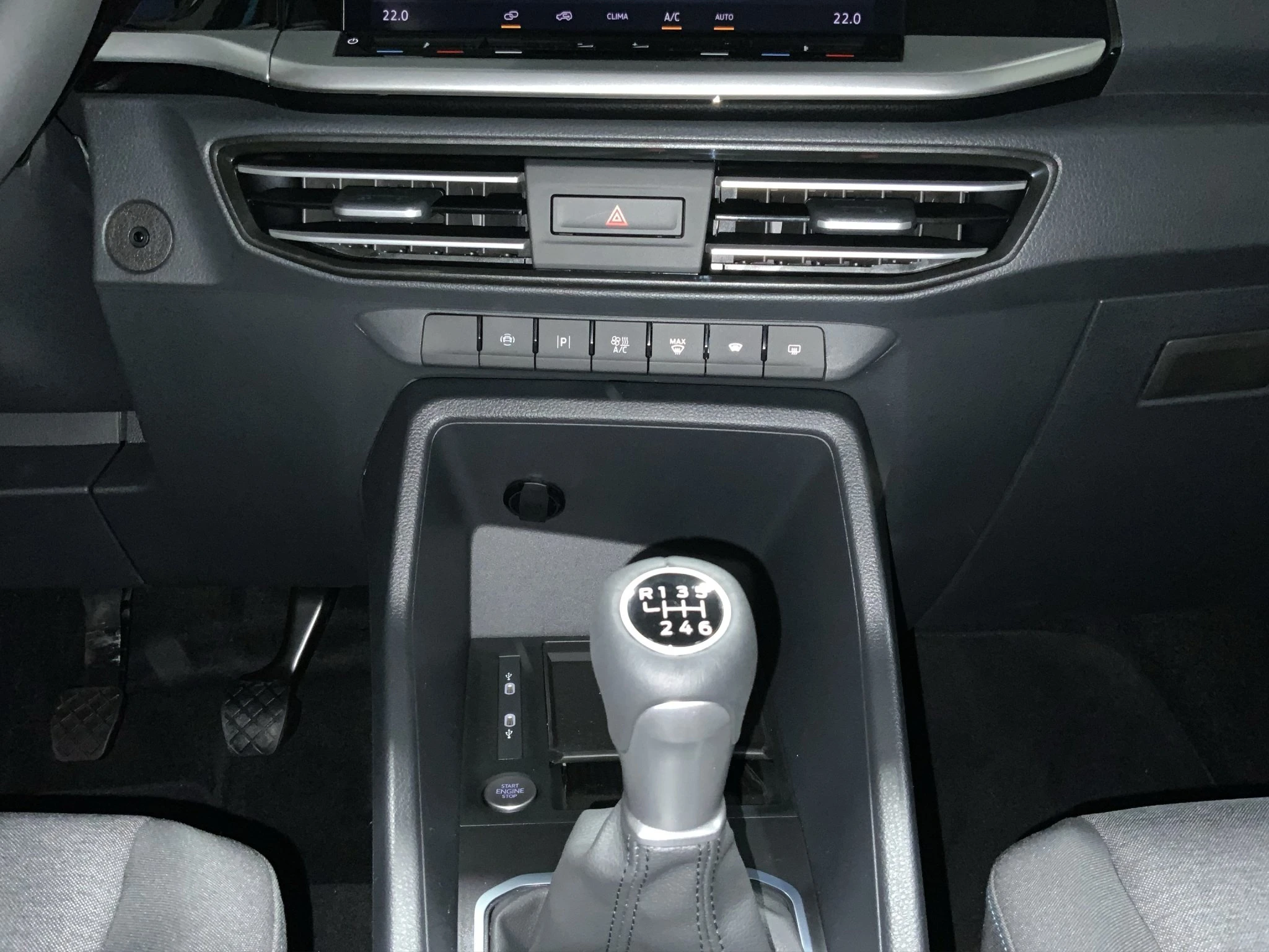 Ford-Tourneo Connect-image-13