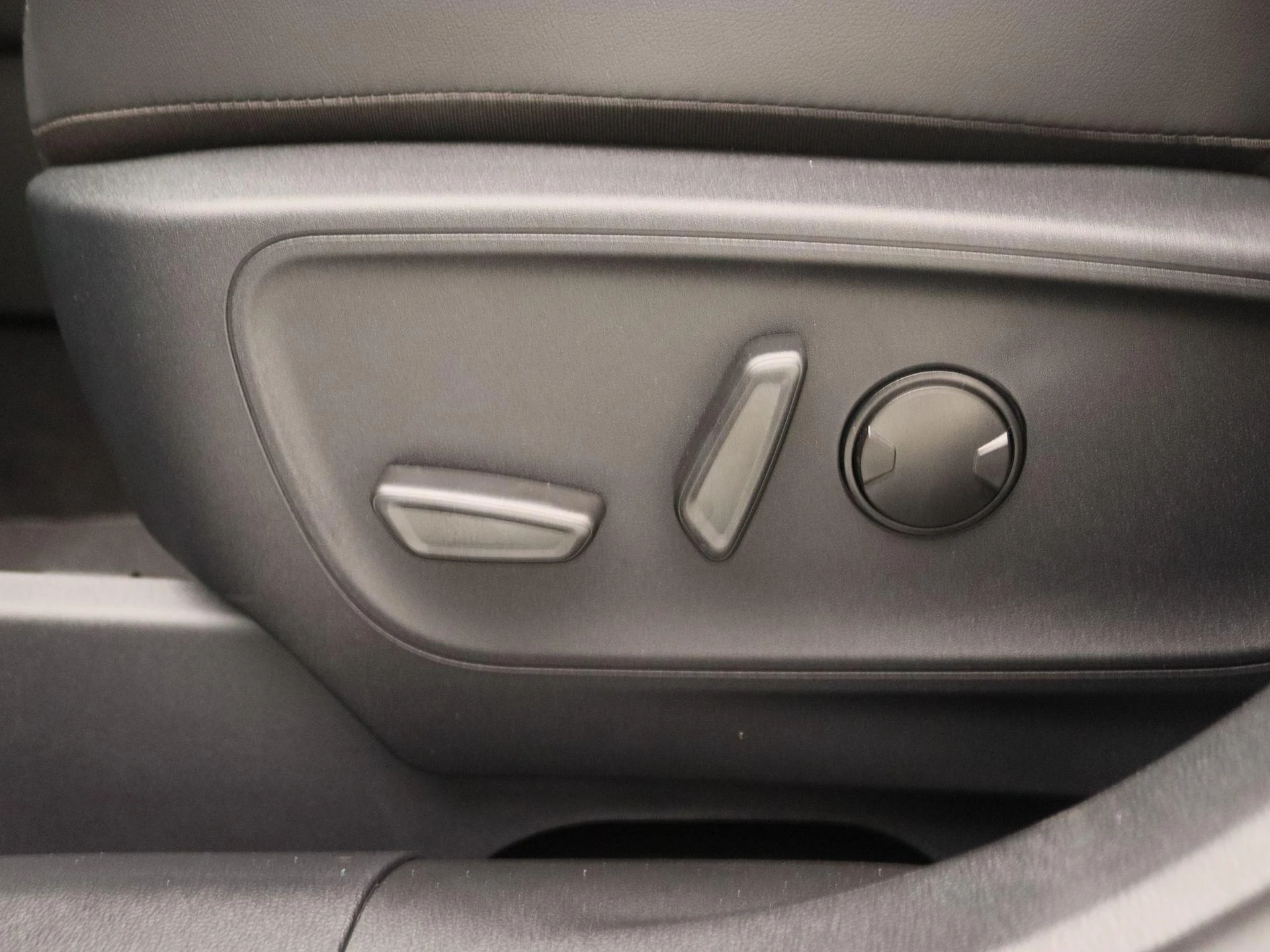Ford-Kuga-image-12