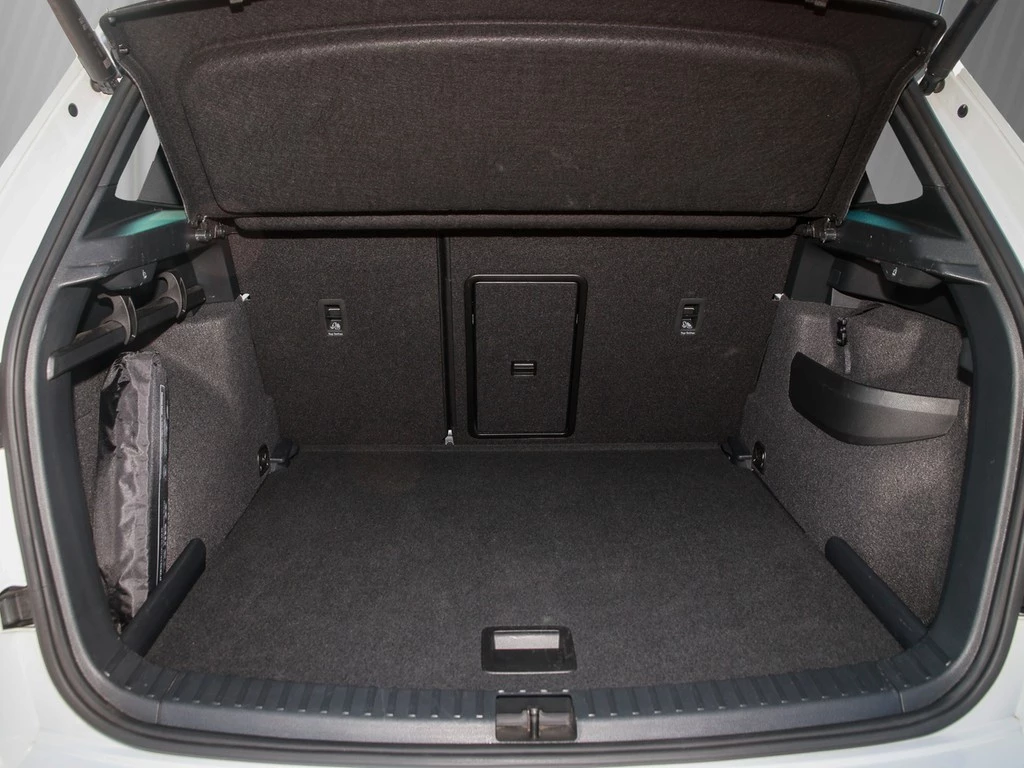 Škoda Karoq 1.5 TSI DSG Sportline Navi, Pano