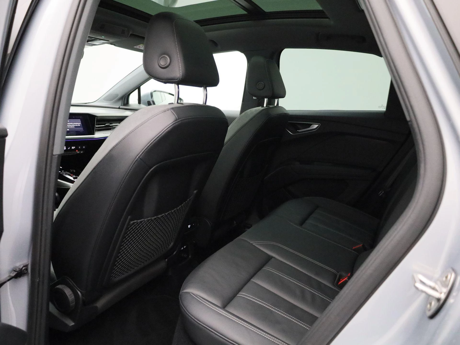 Audi-Q4 Sportback e-tron-image-9