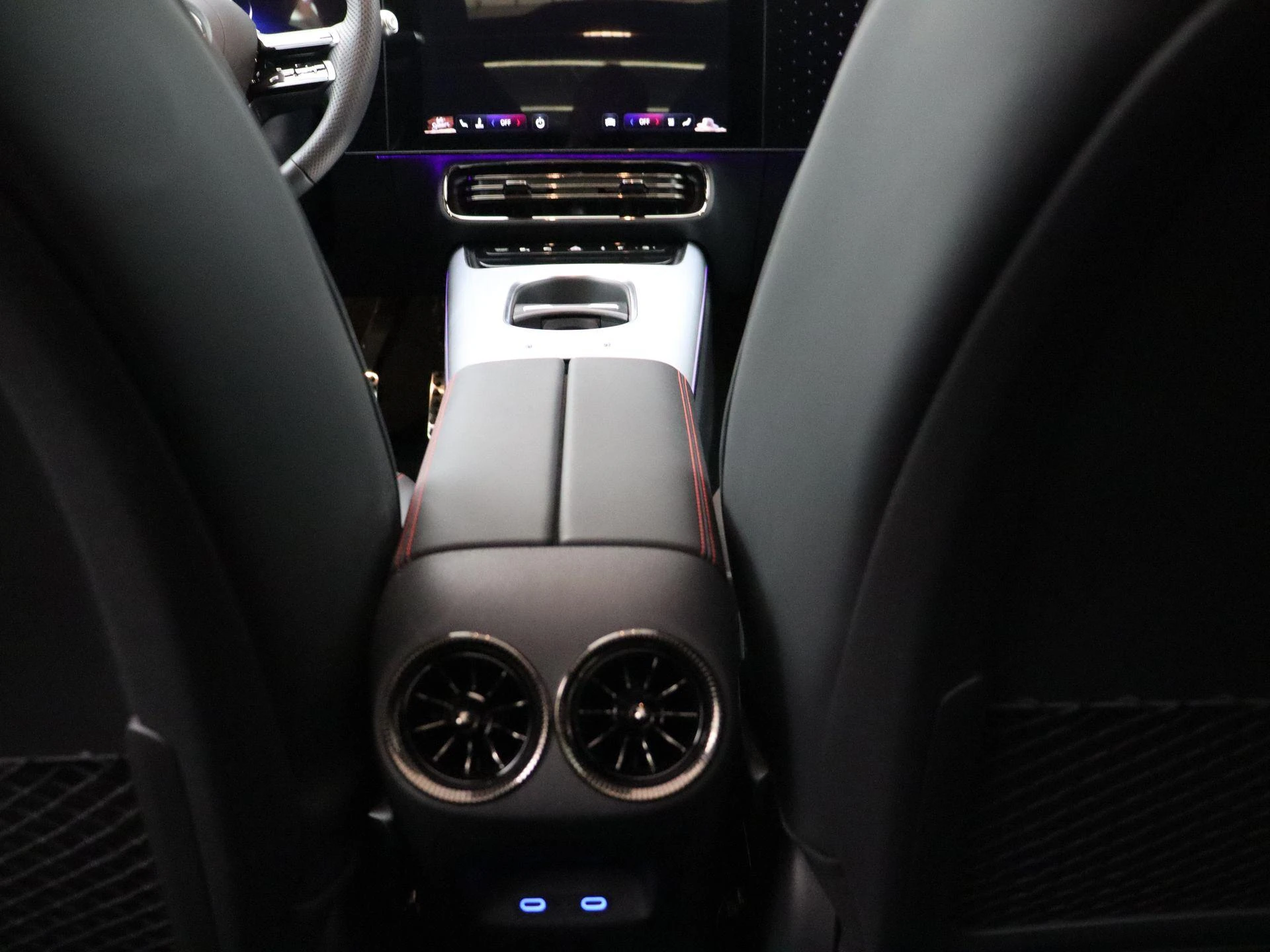 Mercedes-Benz-CLA-image-22