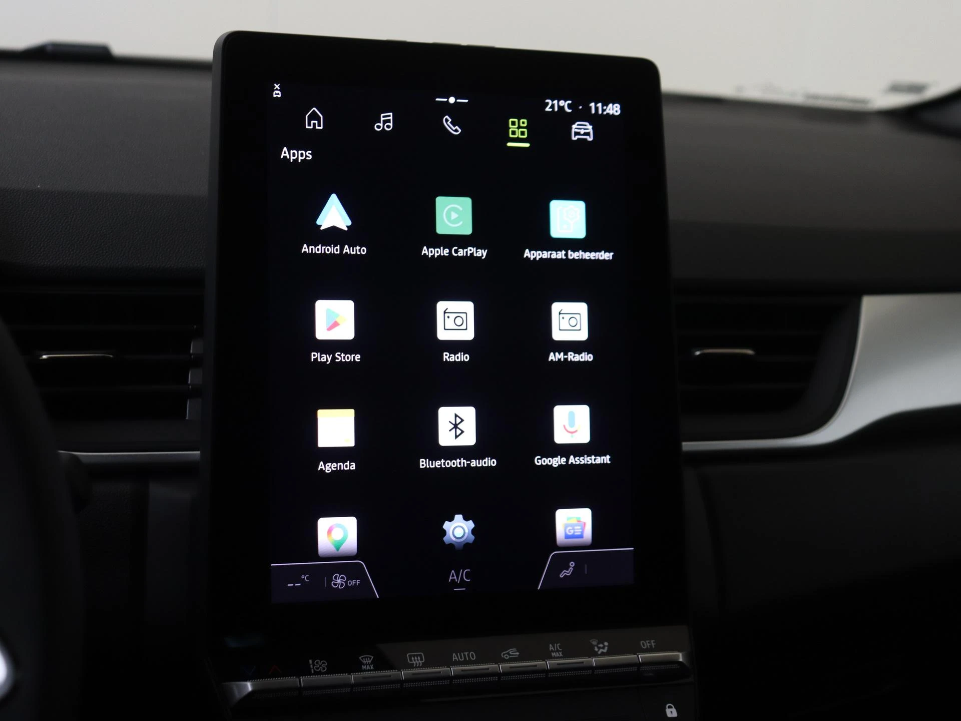 Renault-Captur-image-16