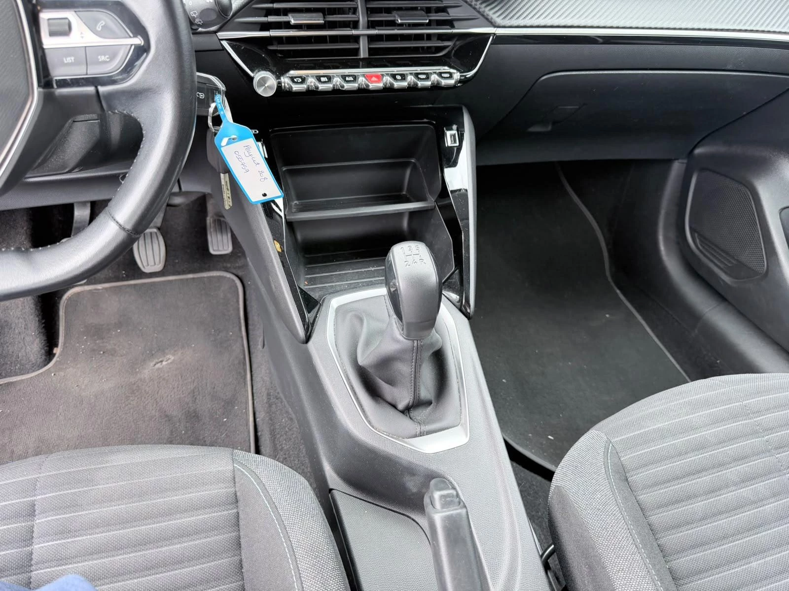 Peugeot 208 1.2 PureTech 75 MAN5 S&S Style